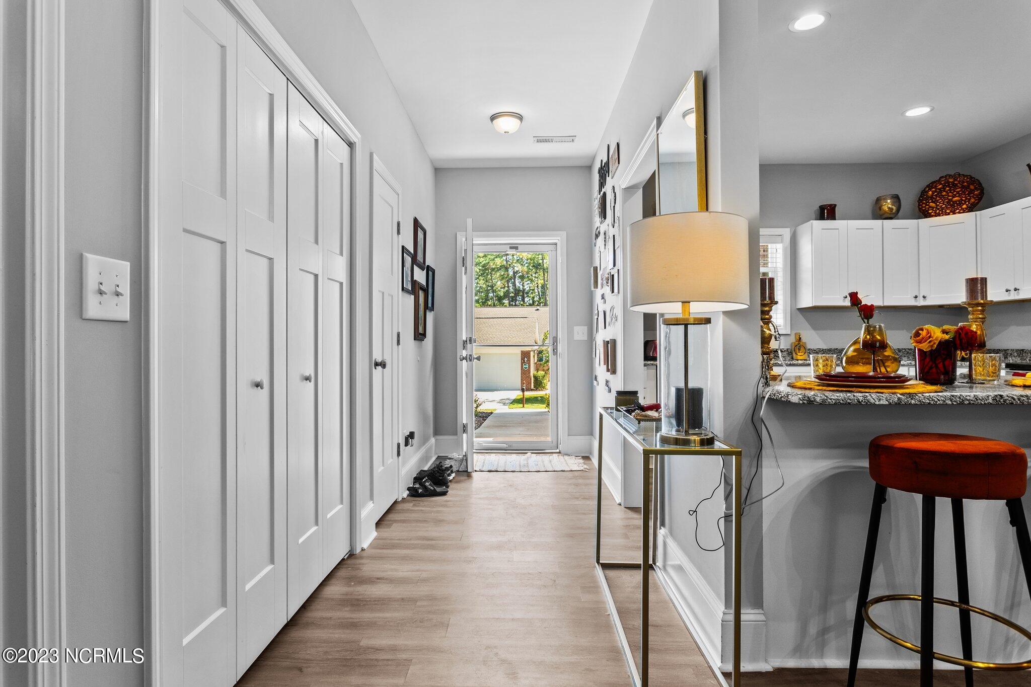 810 Lighthorse Circle