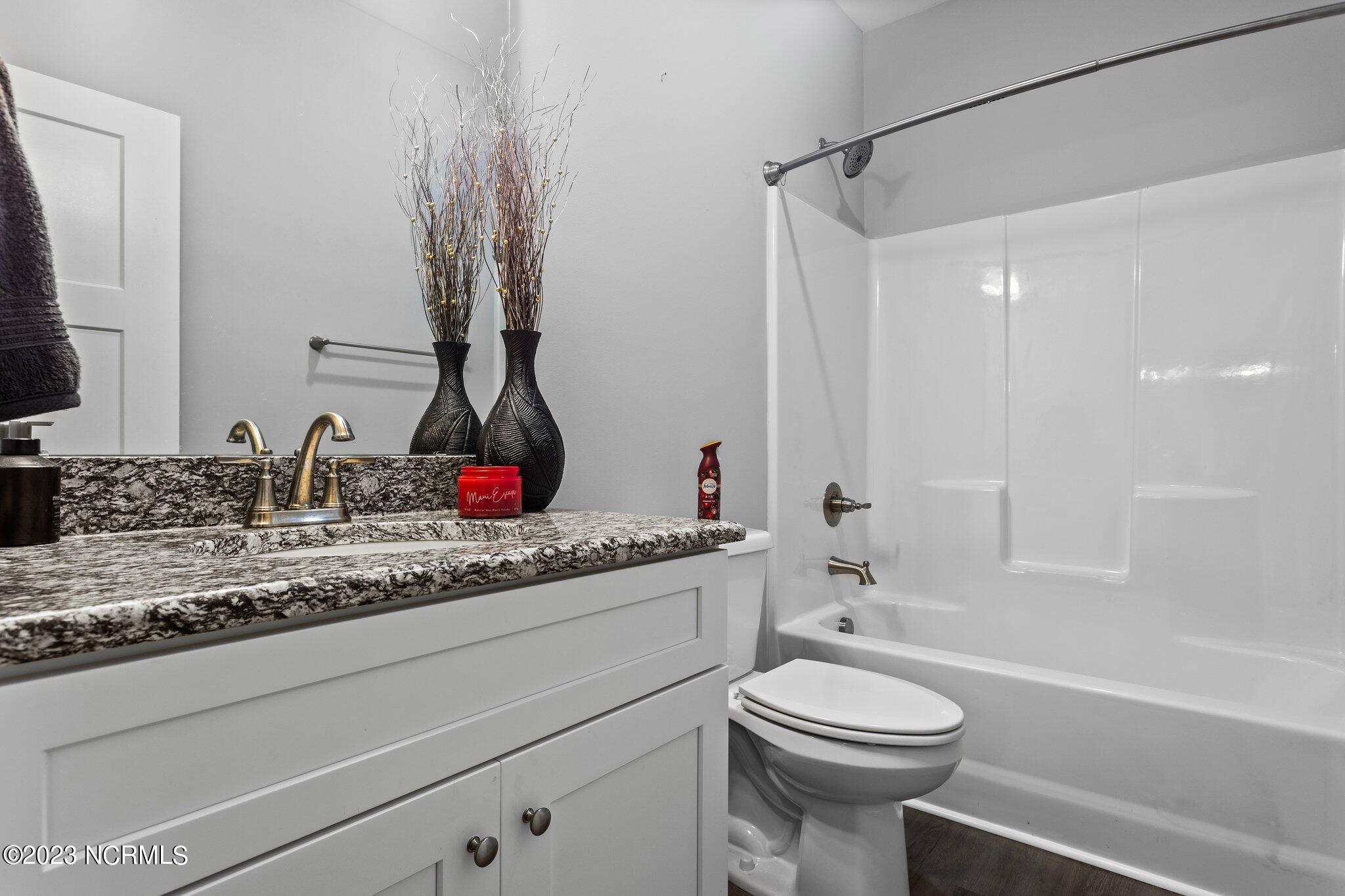 810 Lighthorse Circle