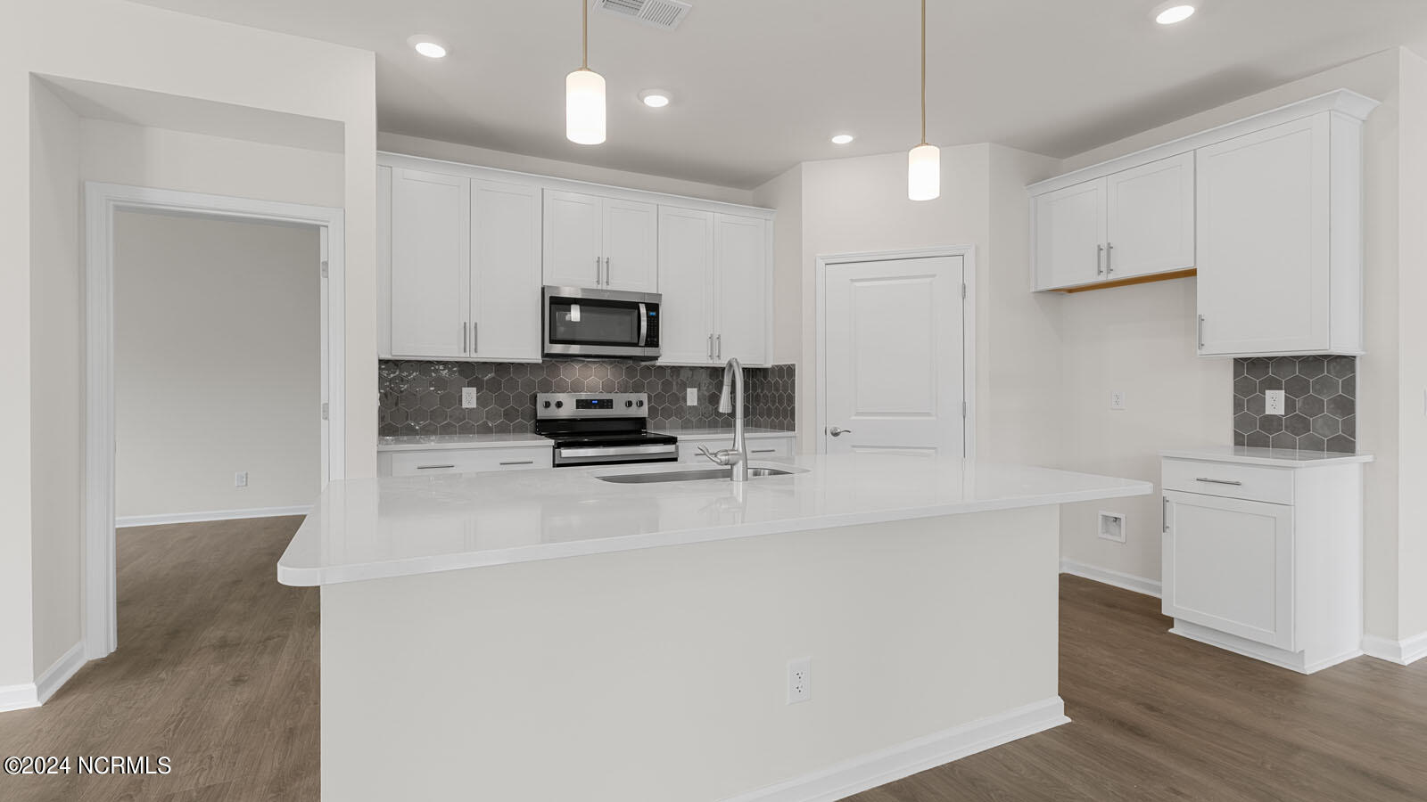 418 Thistle Meadow Lane