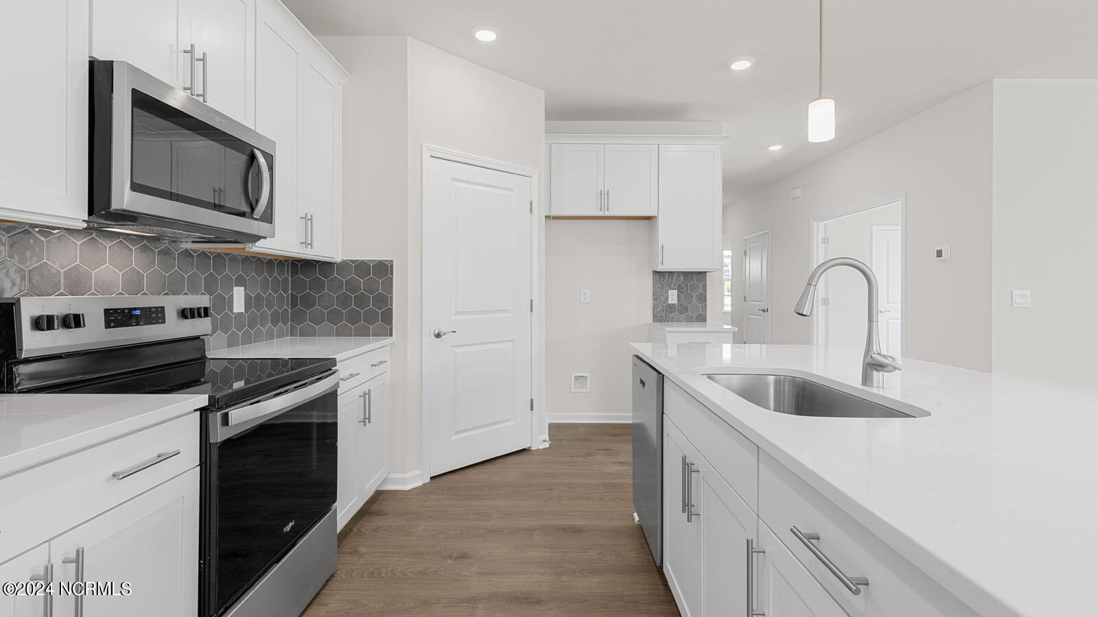 418 Thistle Meadow Lane