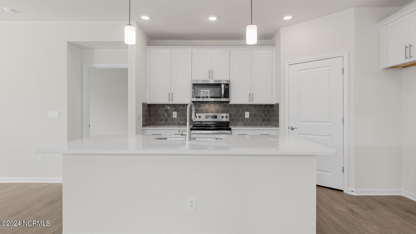 418 Thistle Meadow Lane