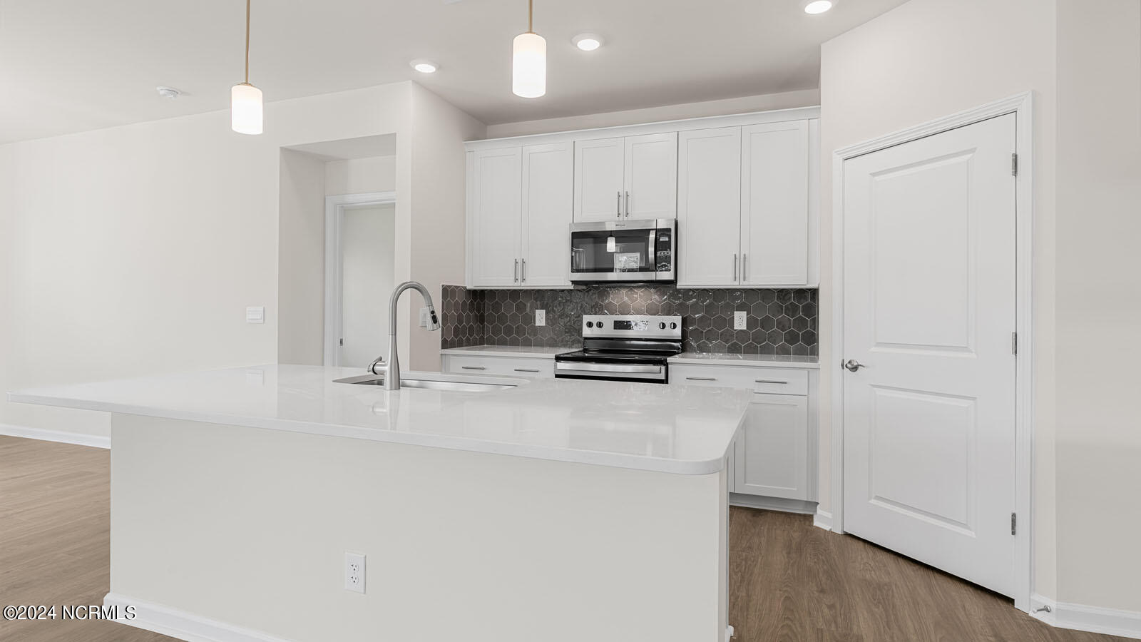 418 Thistle Meadow Lane