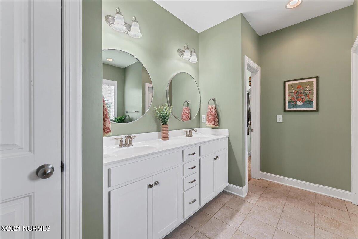 419 Goldenleaf Circle