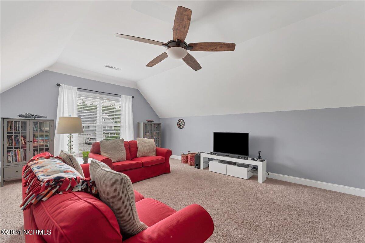 419 Goldenleaf Circle