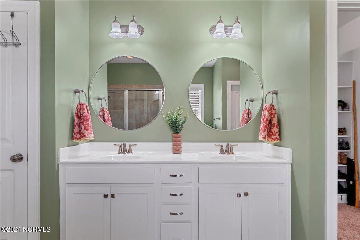 419 Goldenleaf Circle