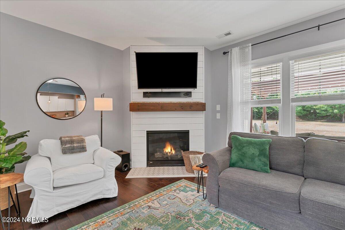 419 Goldenleaf Circle