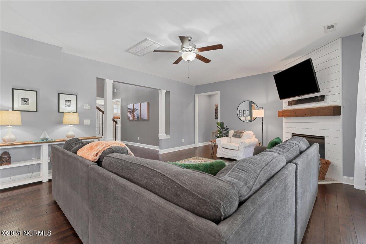 419 Goldenleaf Circle