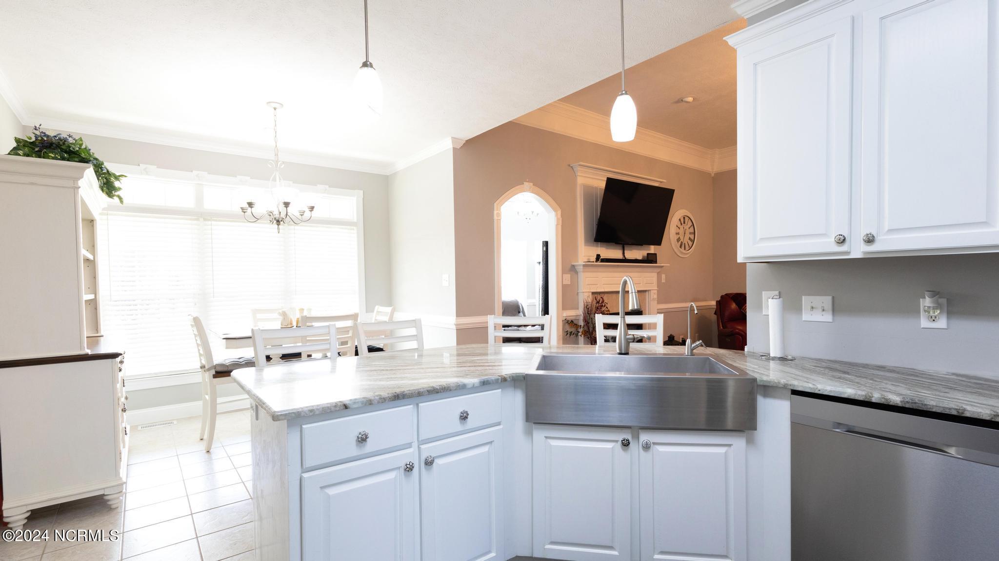 312 Stonehenge Drive