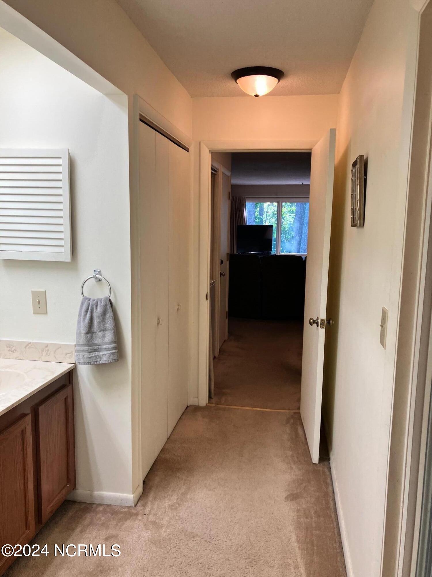 419 Foxcroft Circle, 419