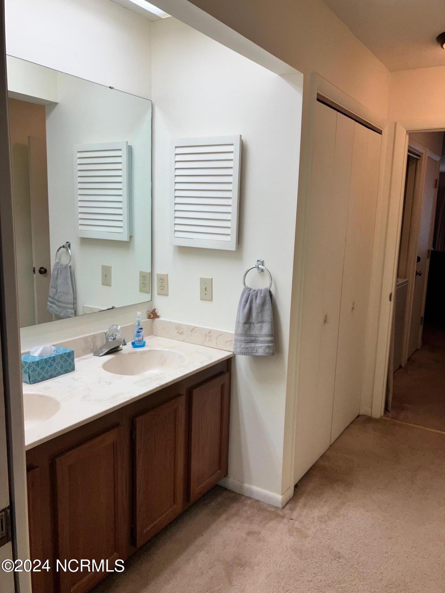 419 Foxcroft Circle, 419