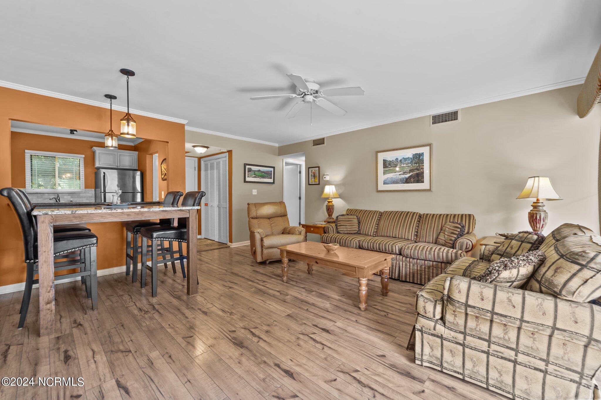 10 Pine Tree Road, 131