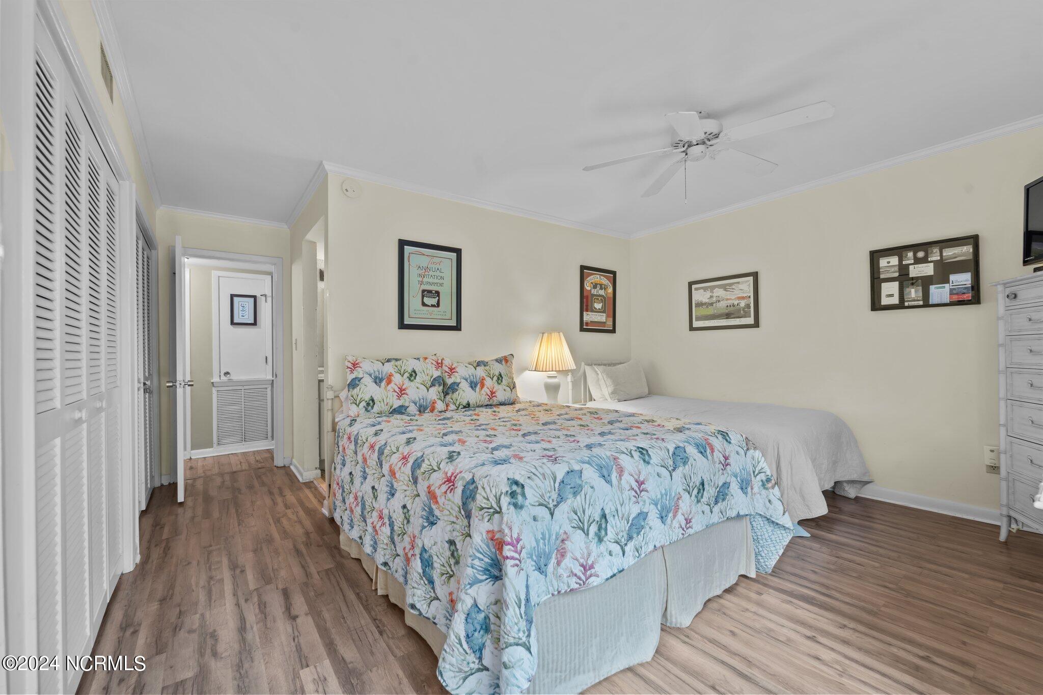 10 Pine Tree Road, 131