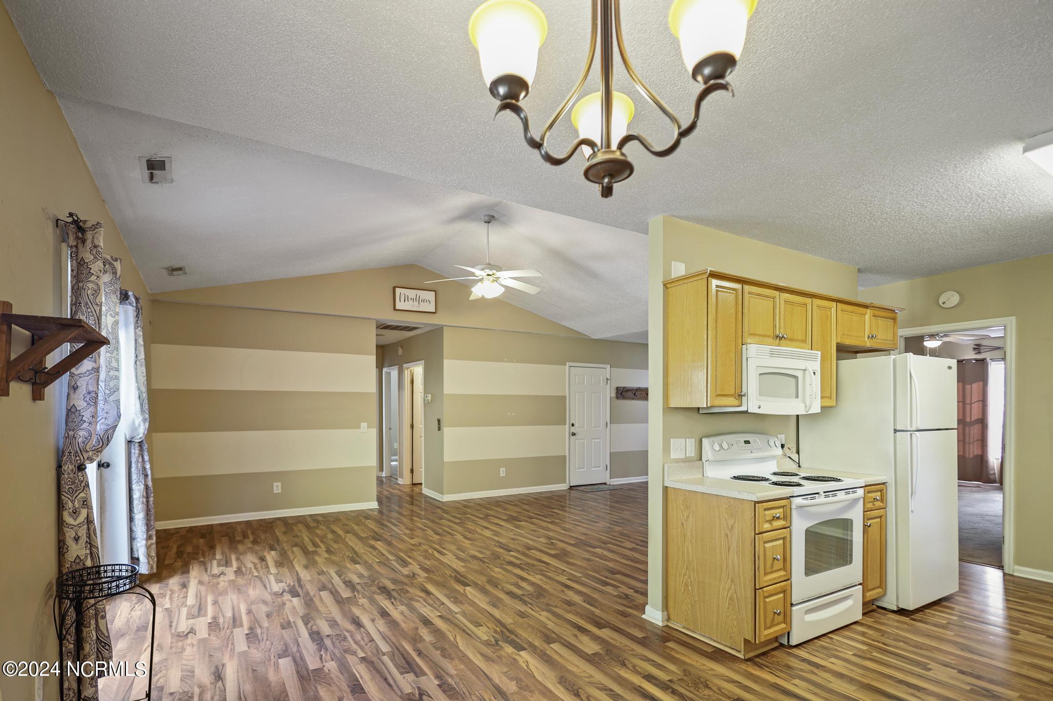 110 Ravenwood Road