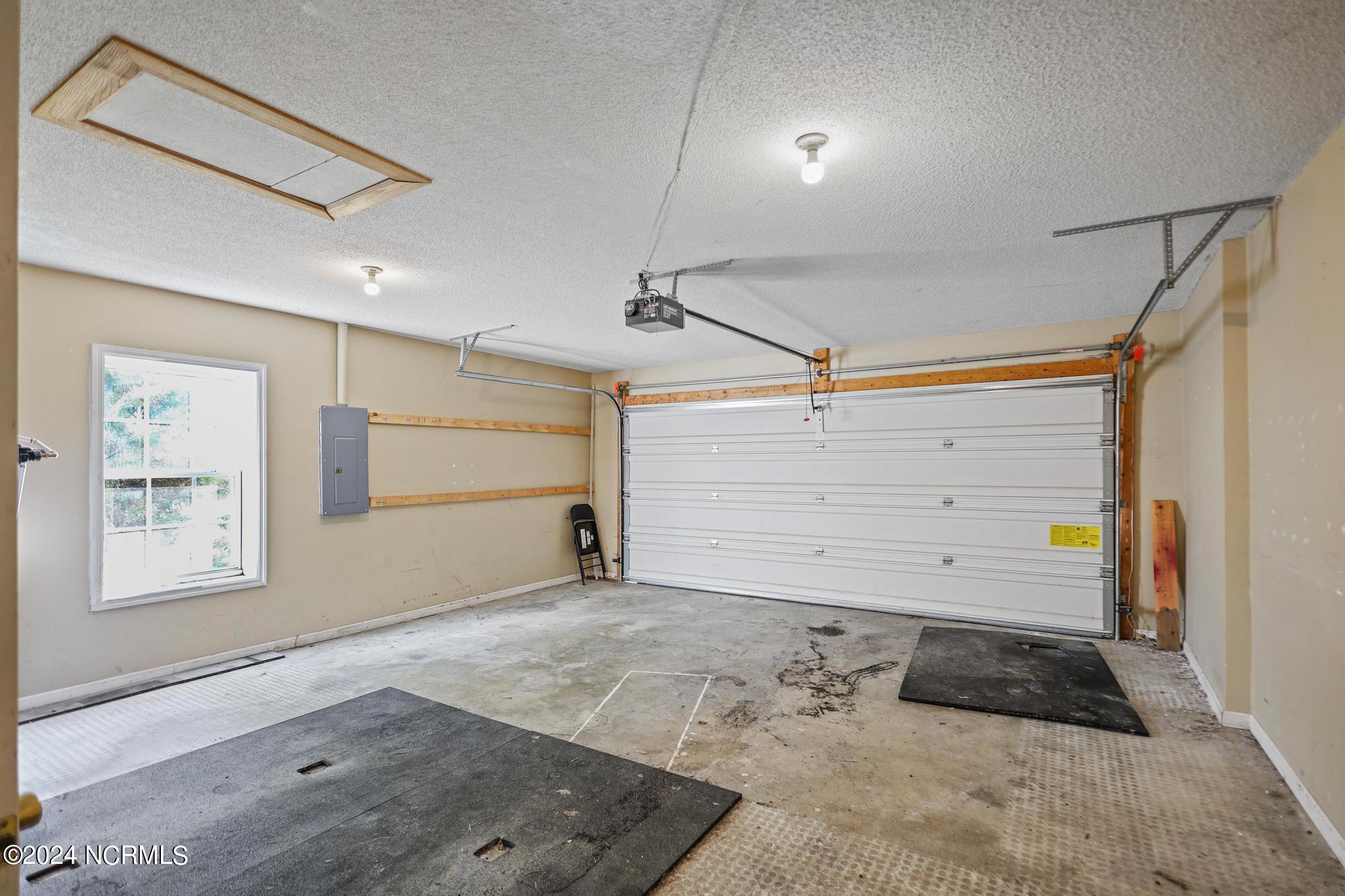 110 Ravenwood Road