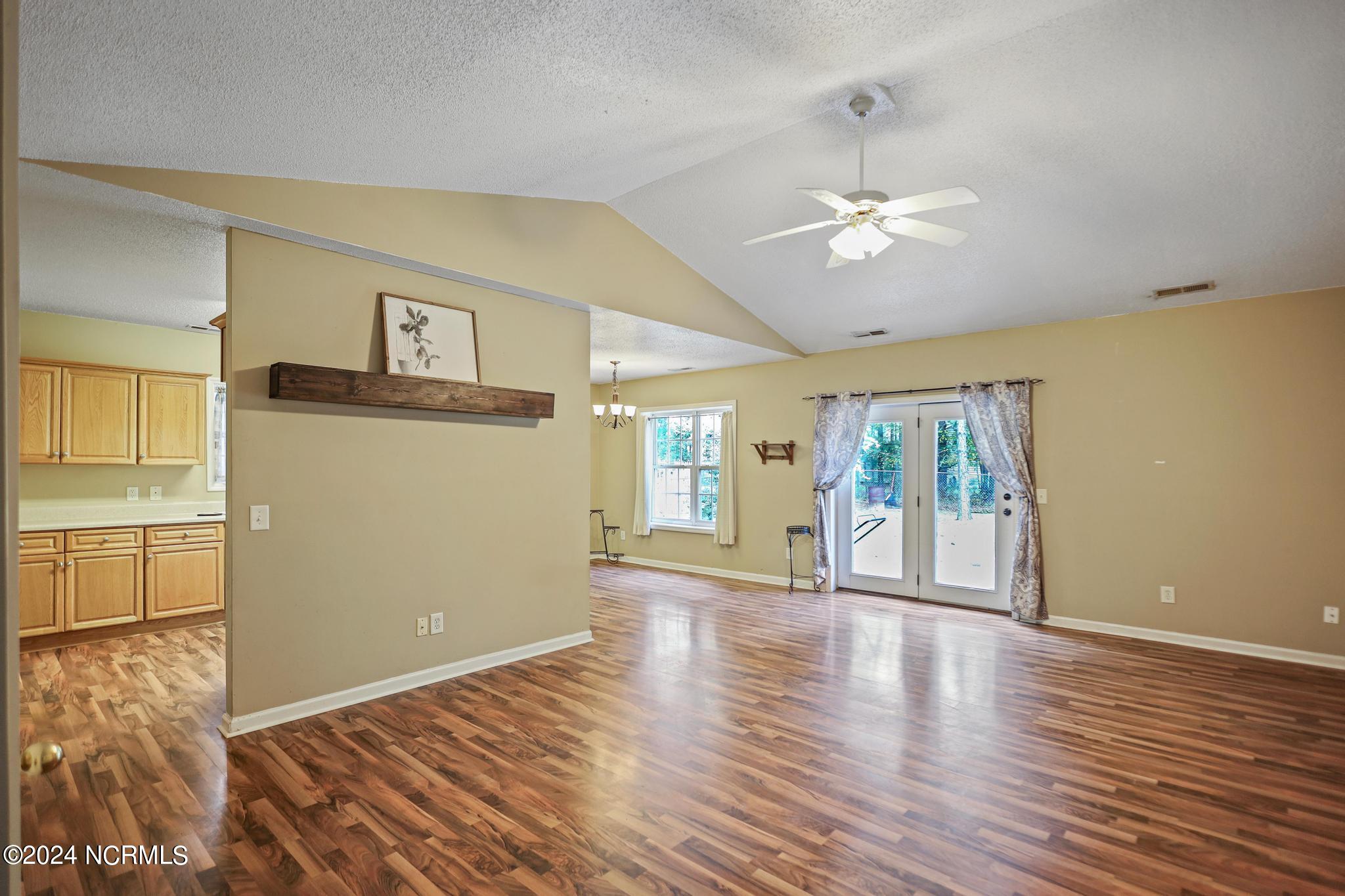 110 Ravenwood Road