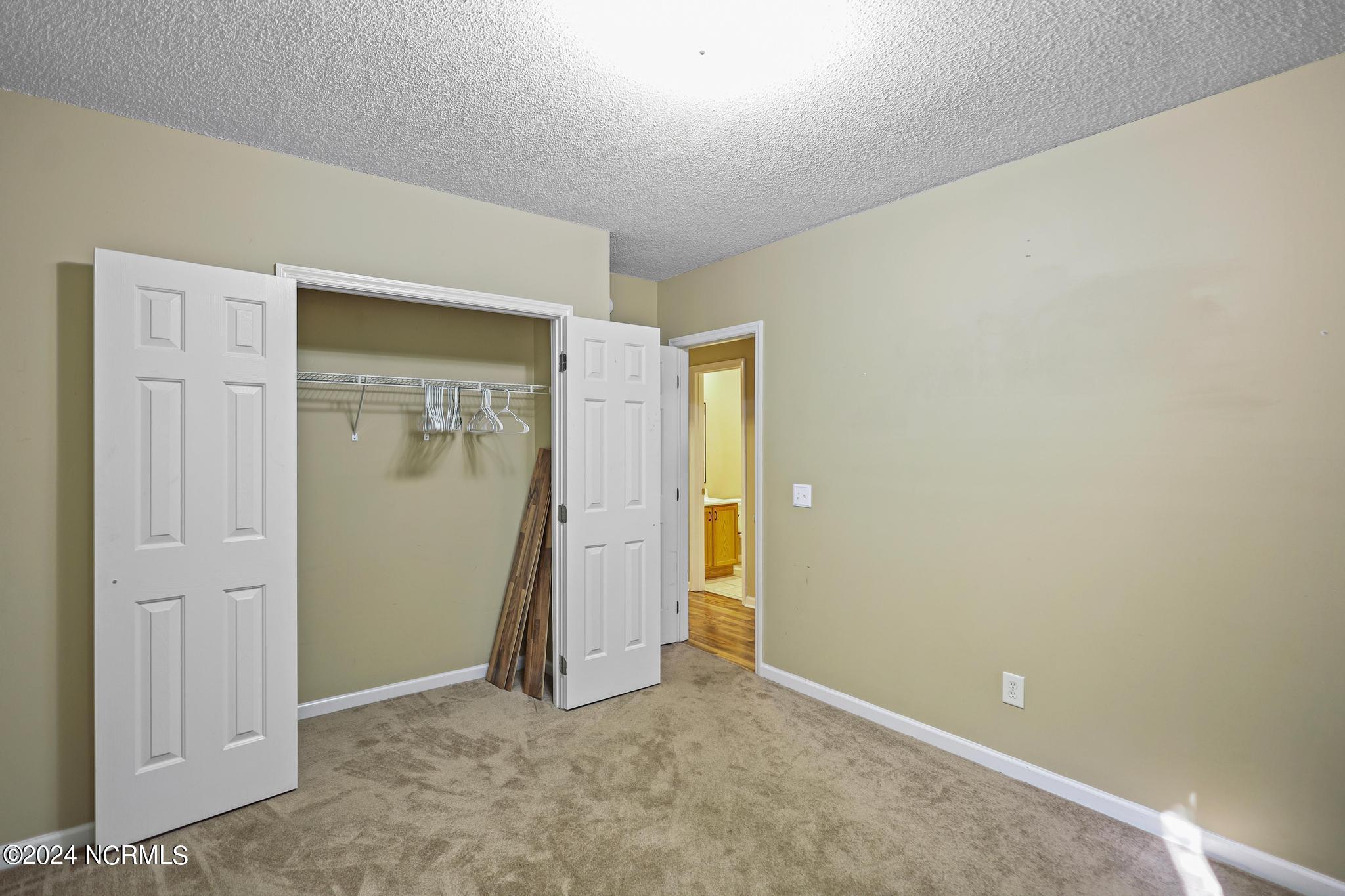 110 Ravenwood Road