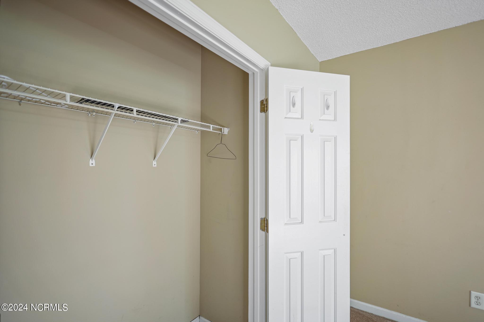 110 Ravenwood Road