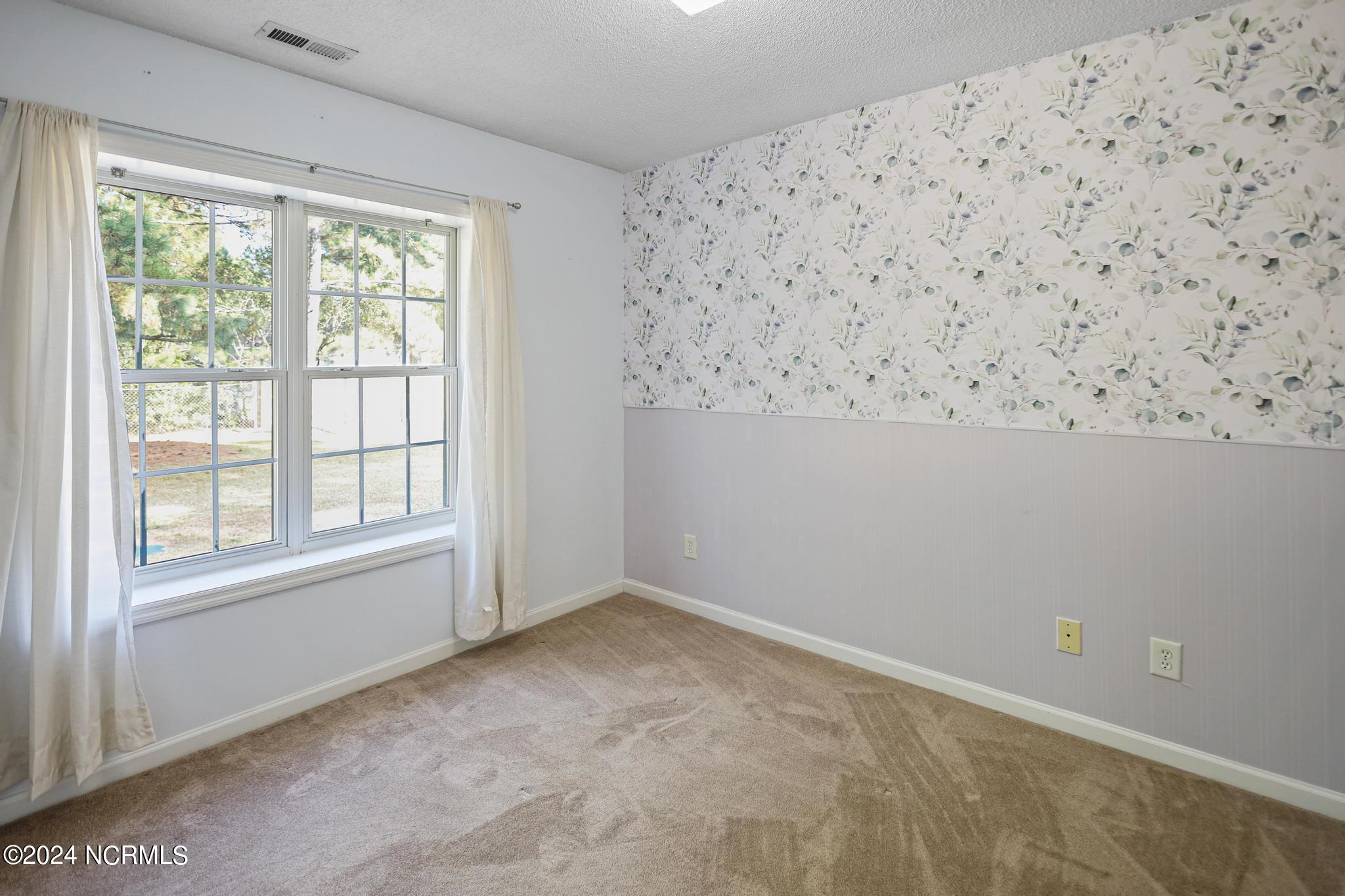 110 Ravenwood Road