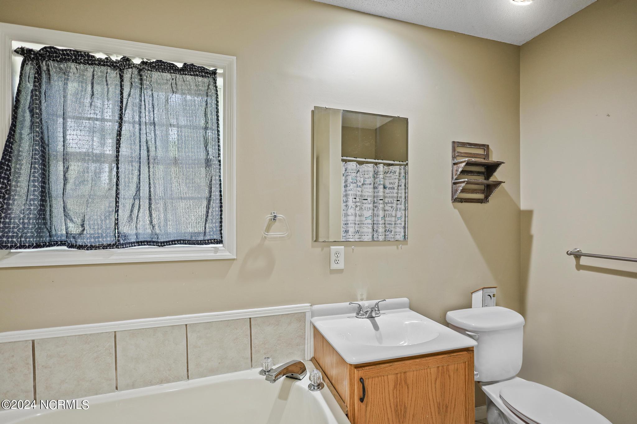 110 Ravenwood Road
