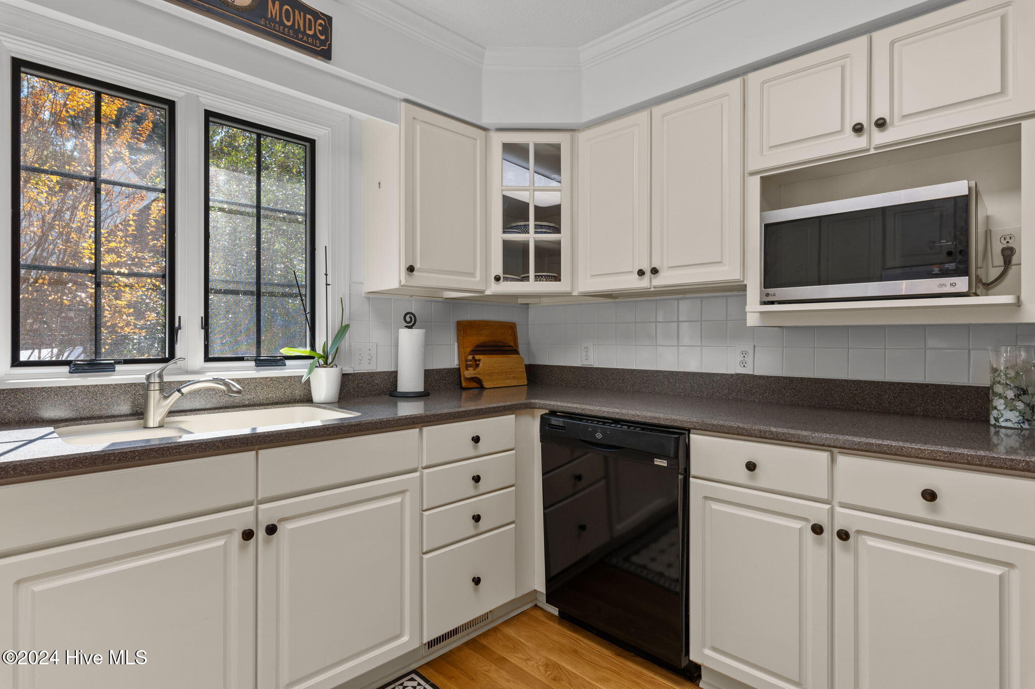 10 Turtle Point Road