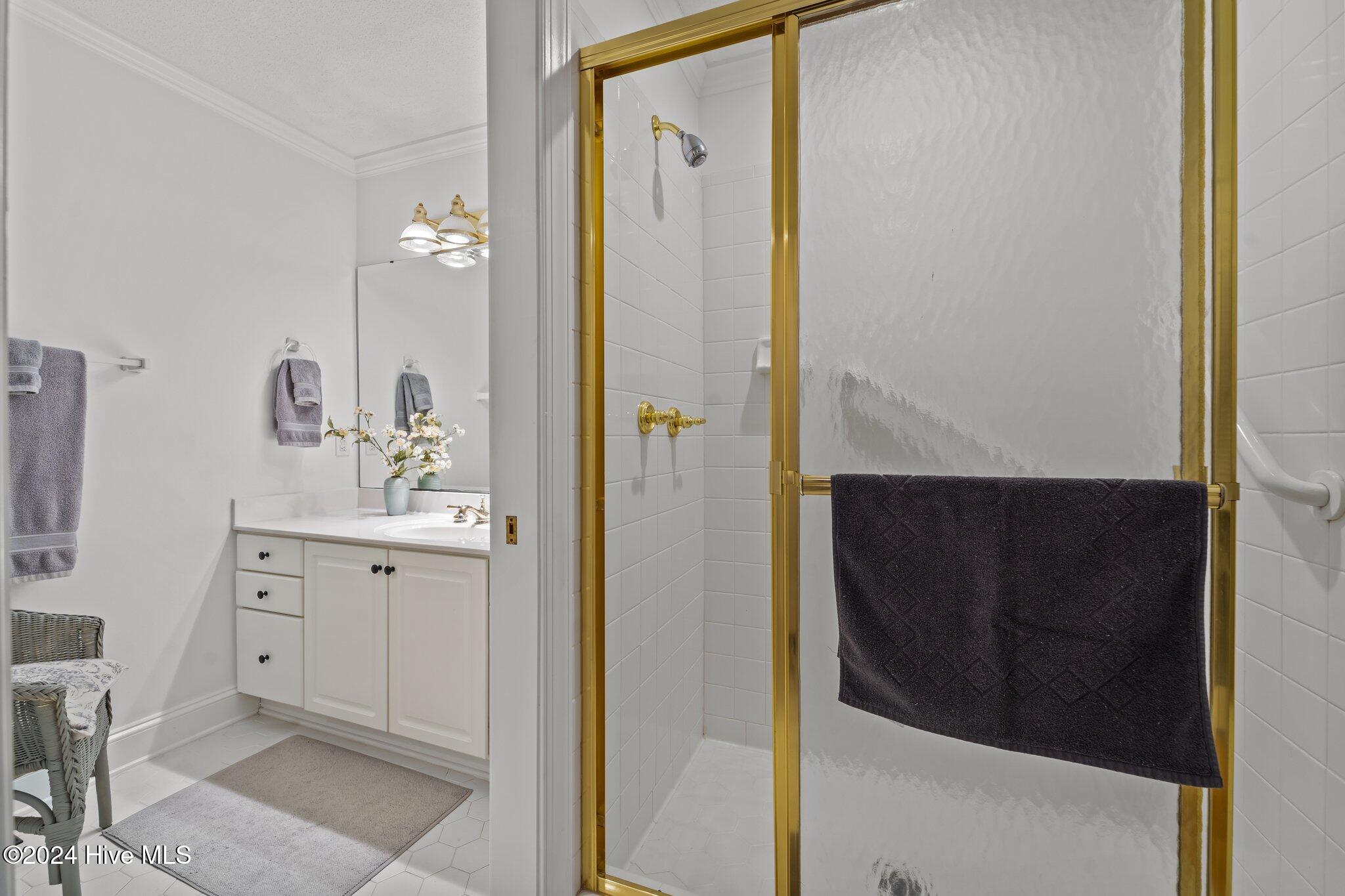 10 Turtle Point Road