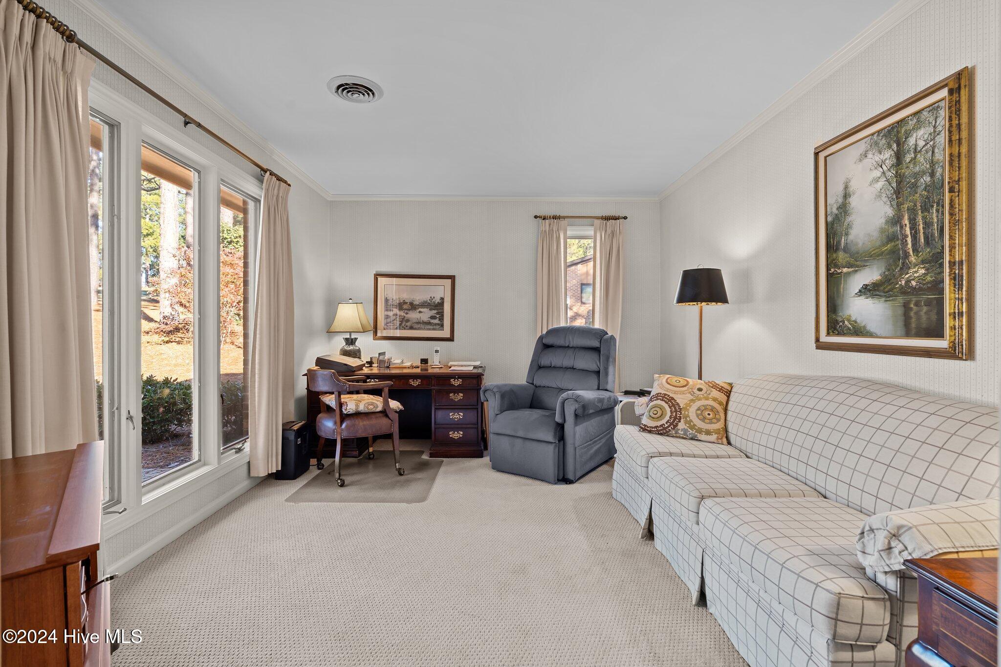 154 Knollwood Drive