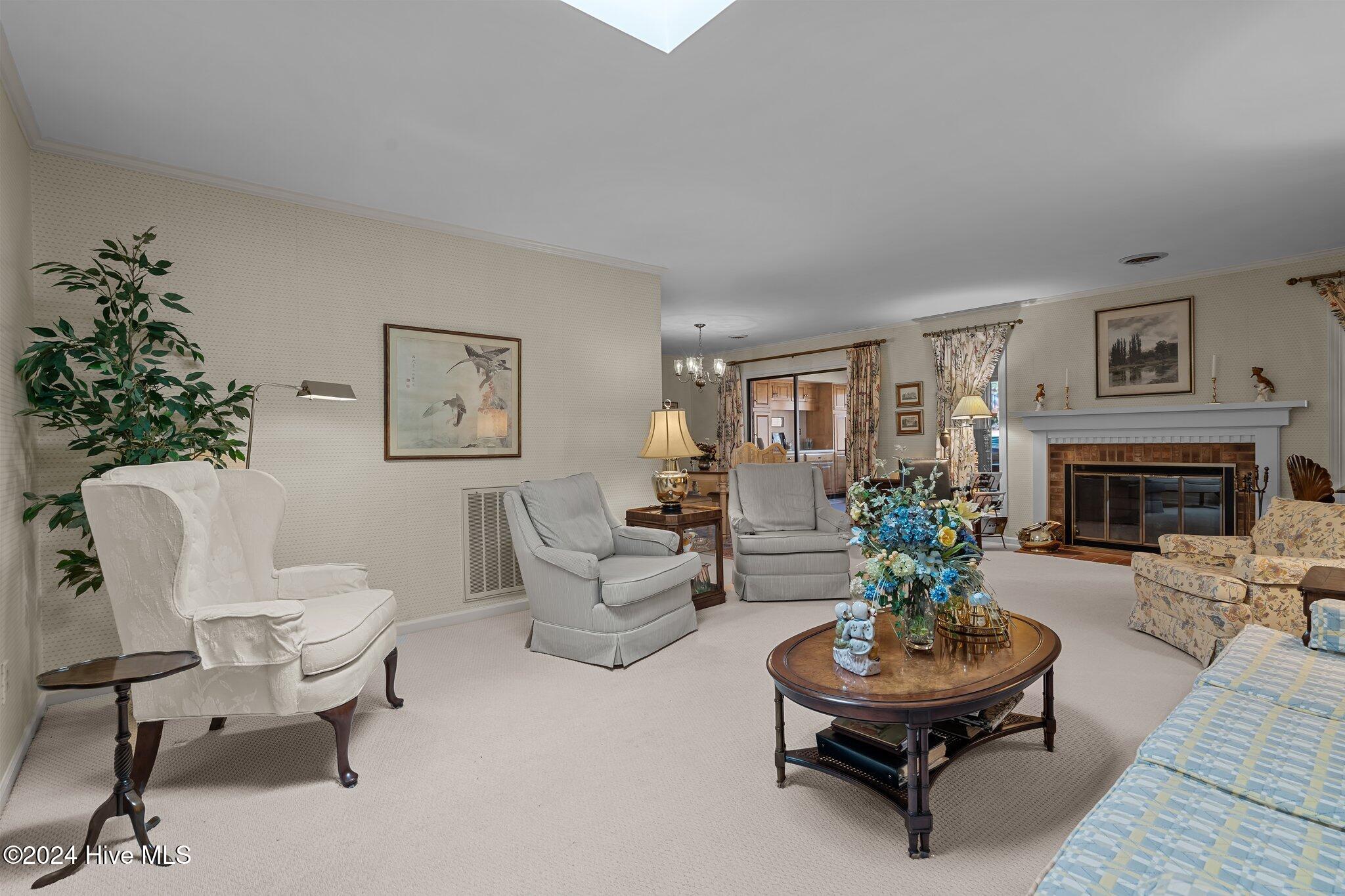 154 Knollwood Drive