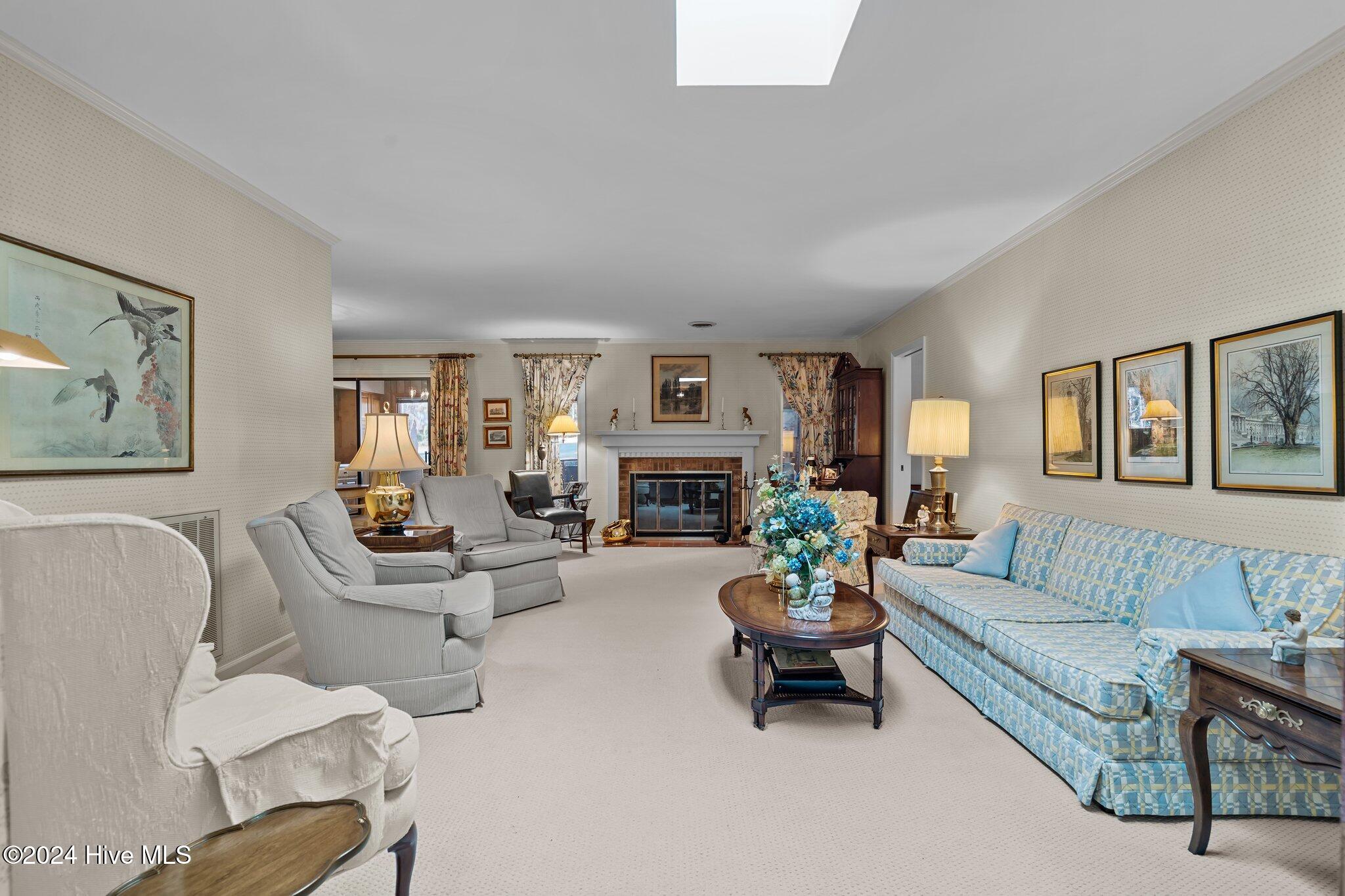 154 Knollwood Drive