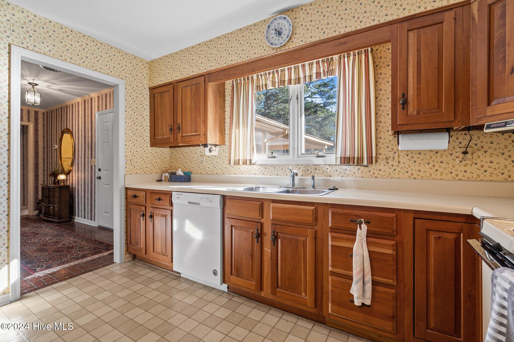 154 Knollwood Drive