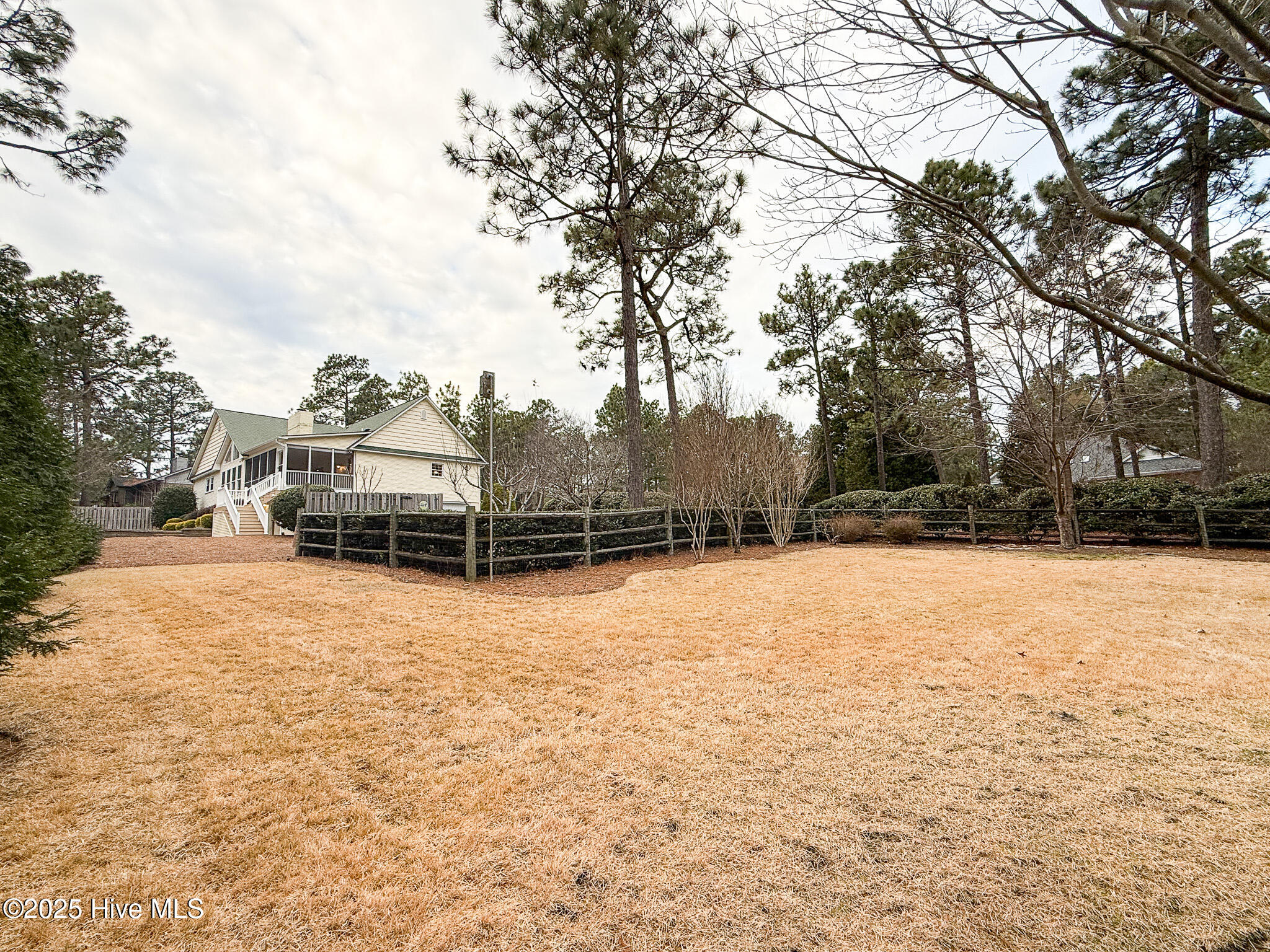 870 Monticello Drive, 8