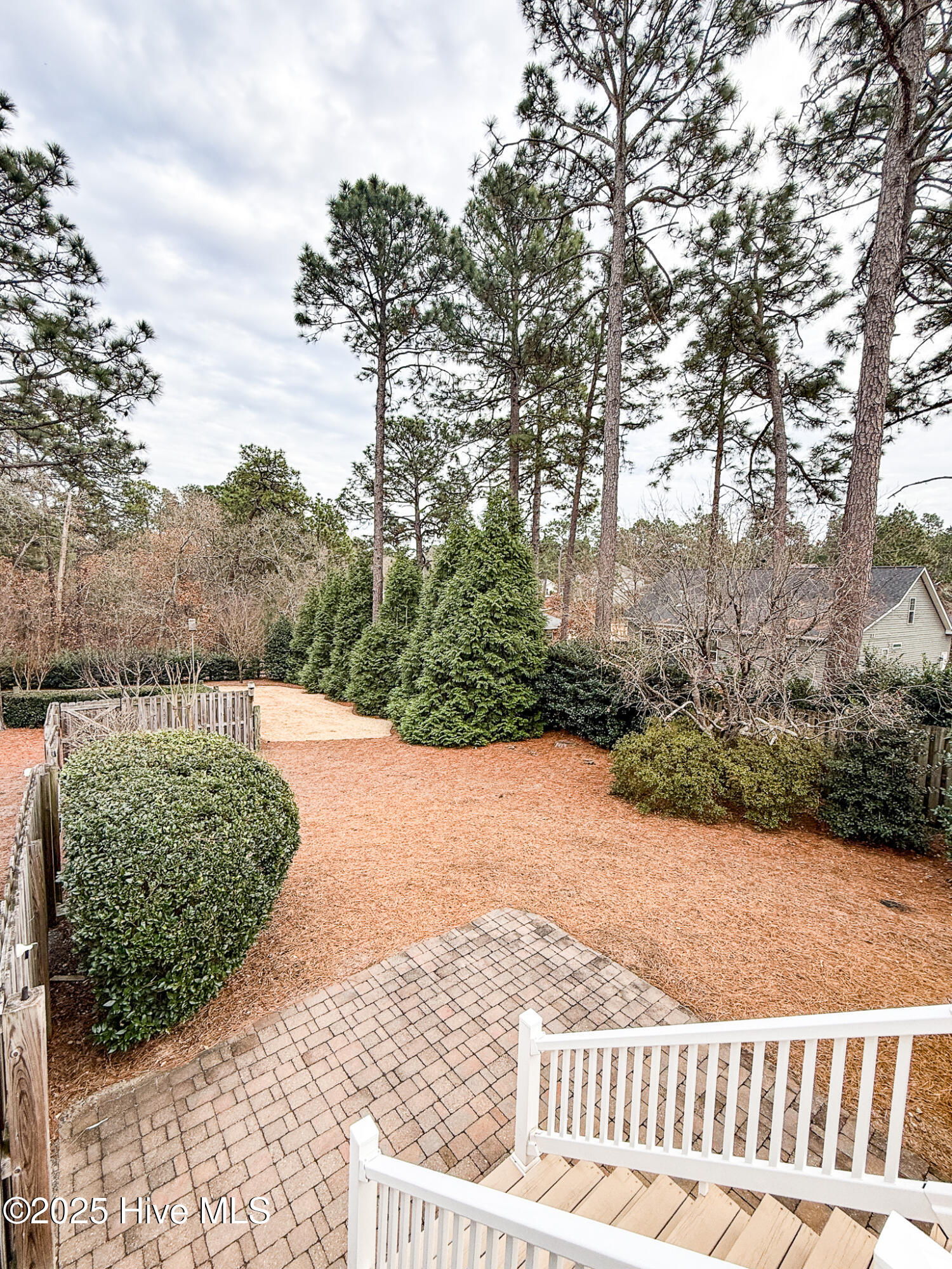 870 Monticello Drive, 8