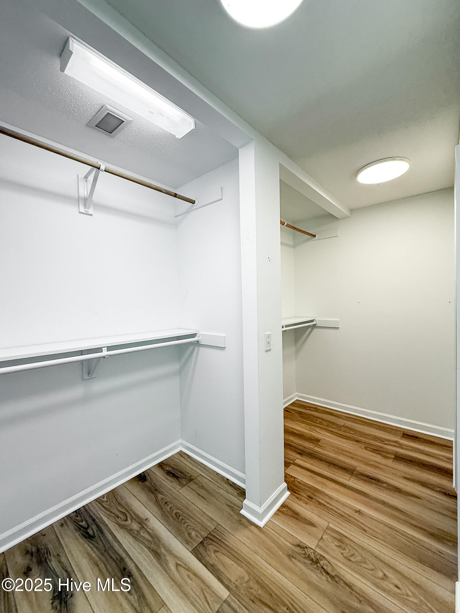 870 Monticello Drive, 8