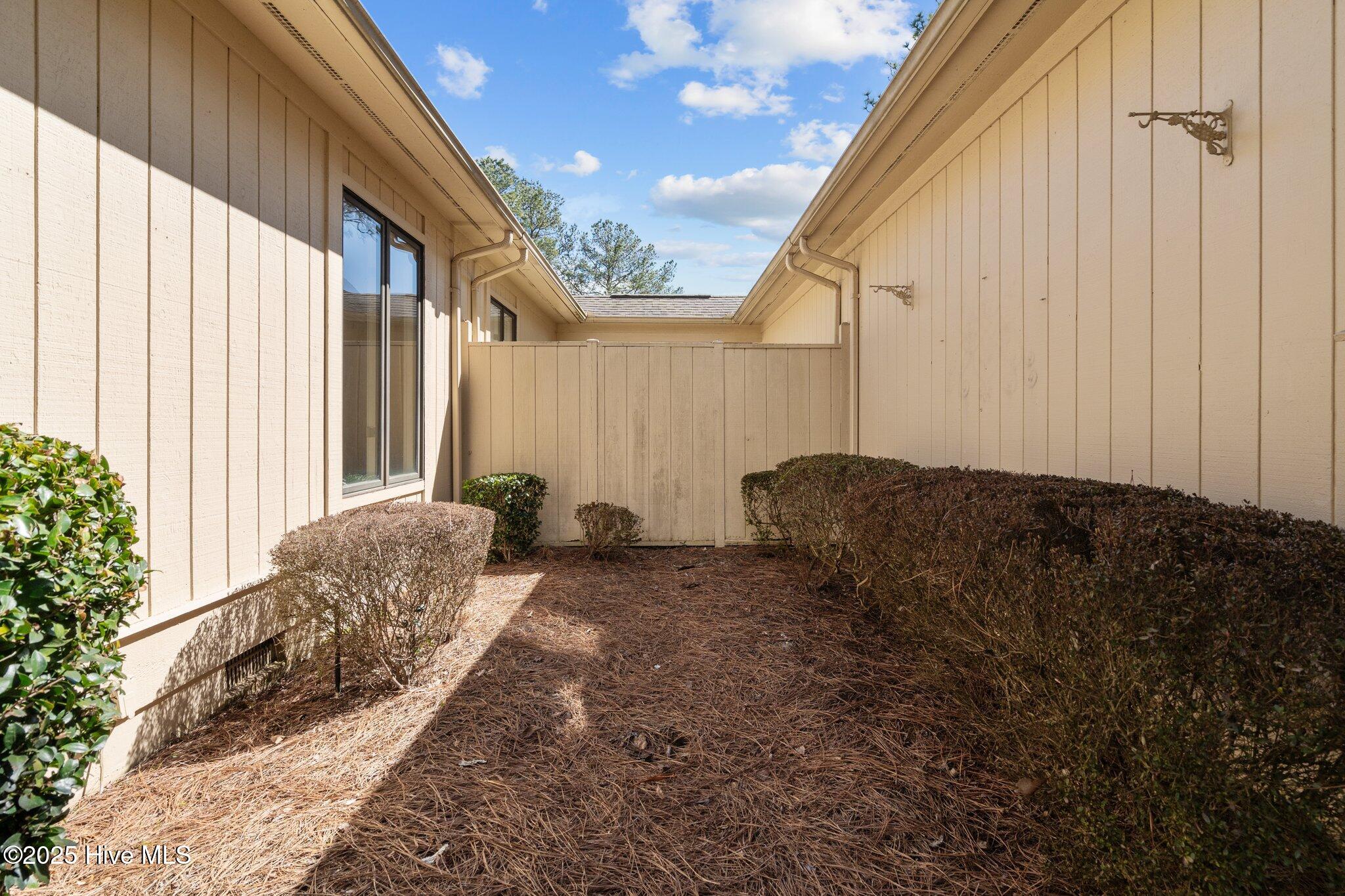 80 Lake Point Drive