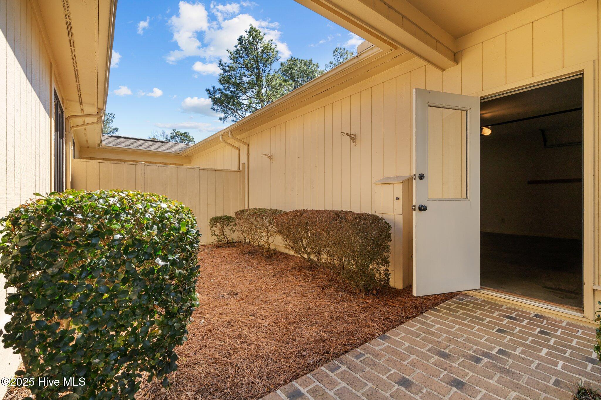 80 Lake Point Drive
