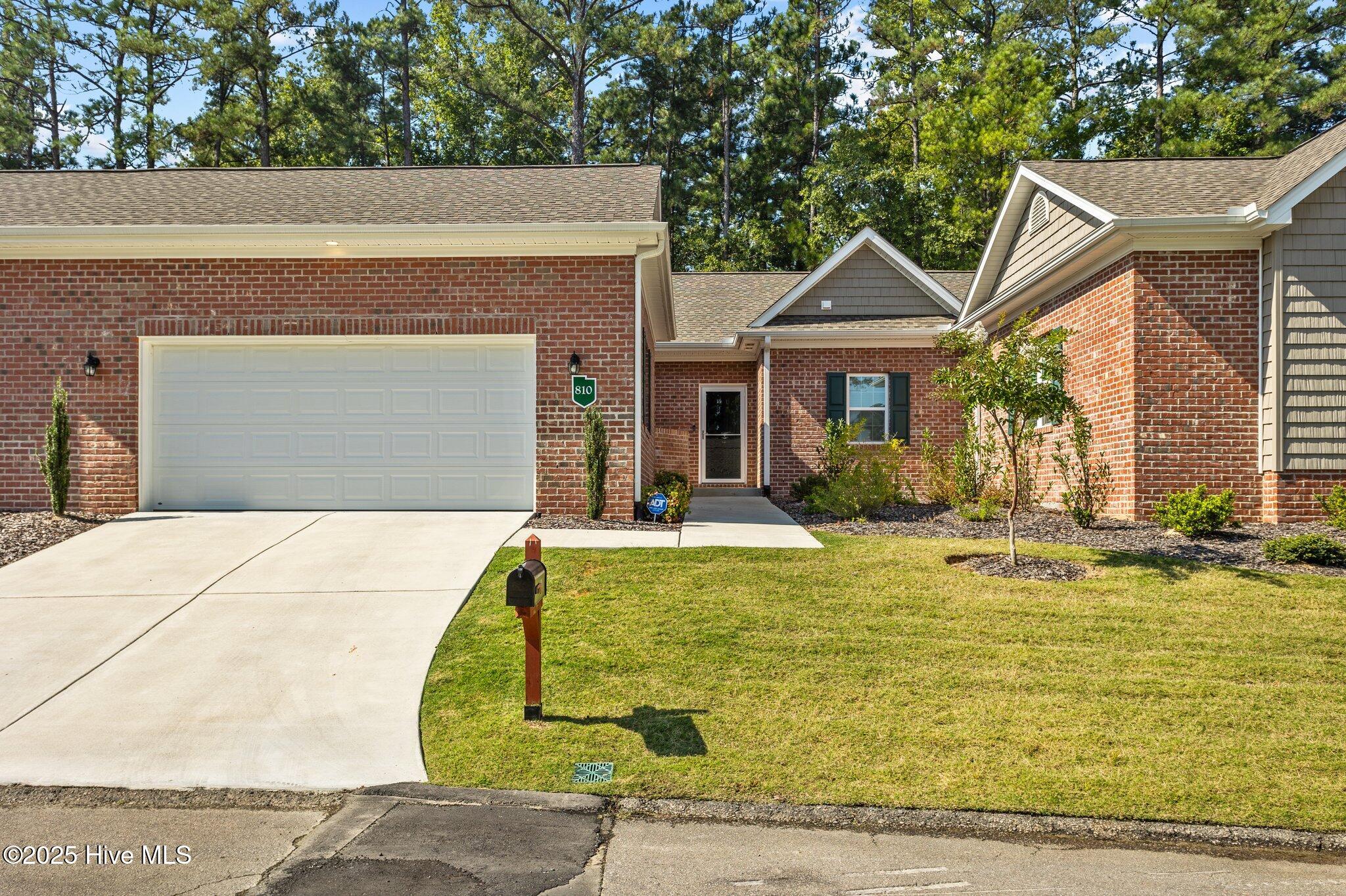 810 Lighthorse Circle