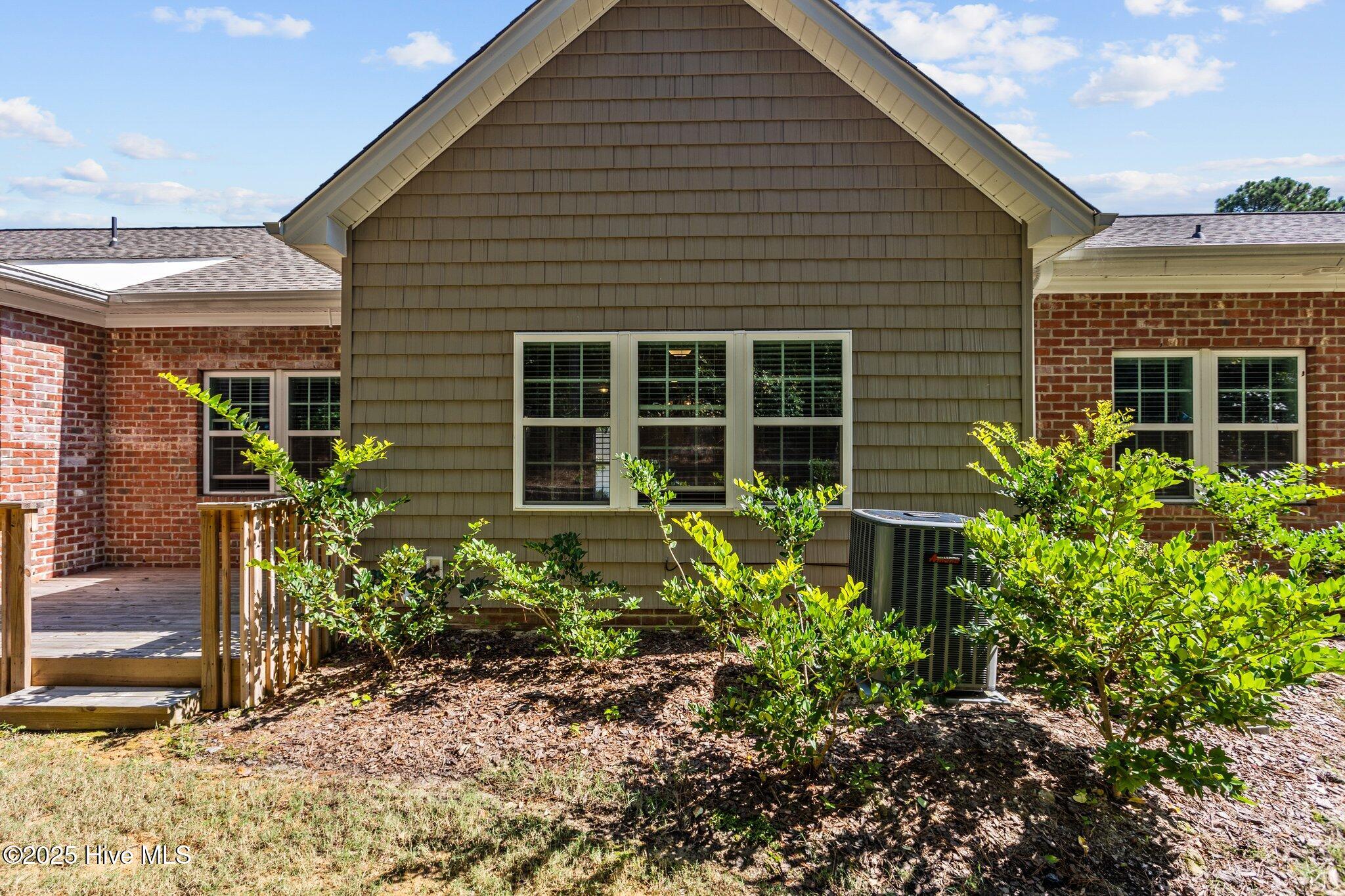 810 Lighthorse Circle