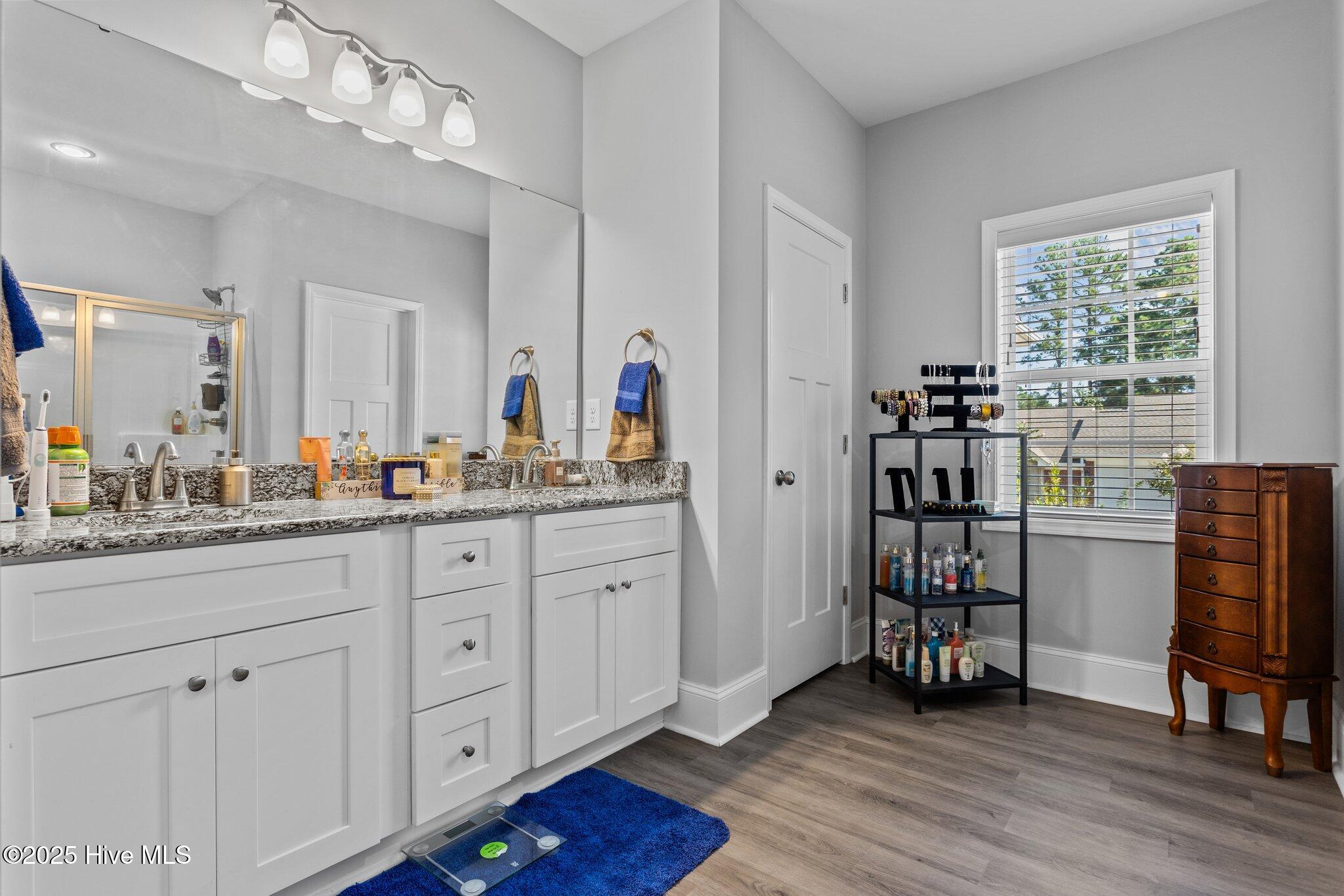 810 Lighthorse Circle