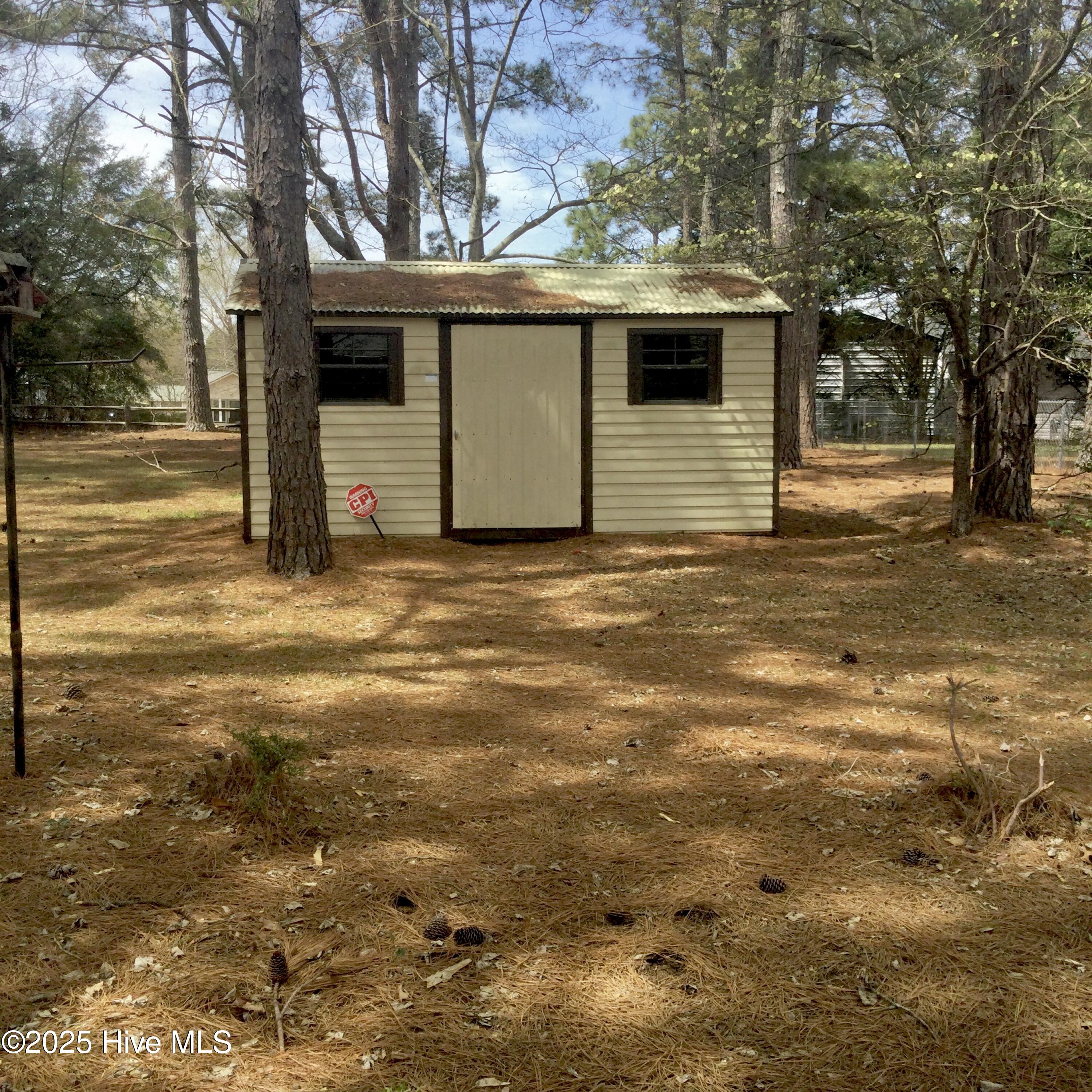 410 N Currant Street