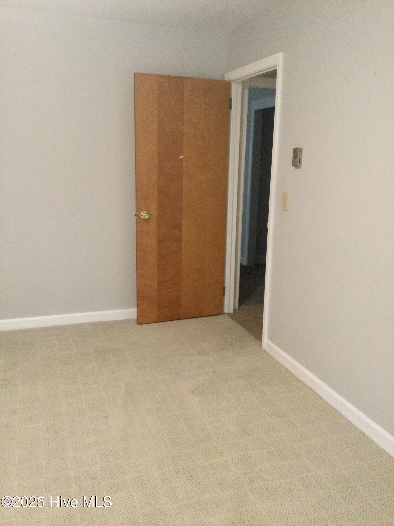 410 N Currant Street