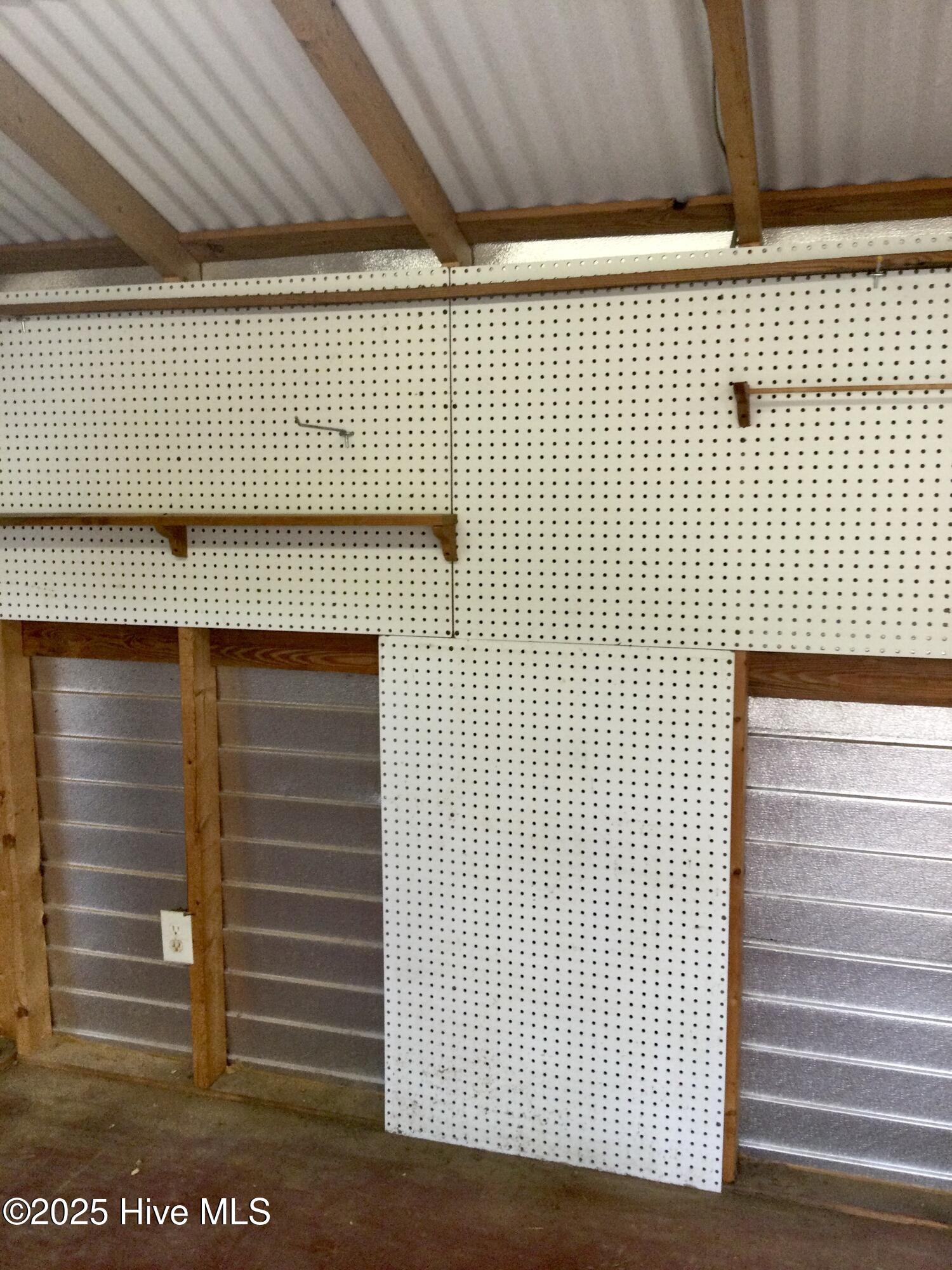 410 N Currant Street