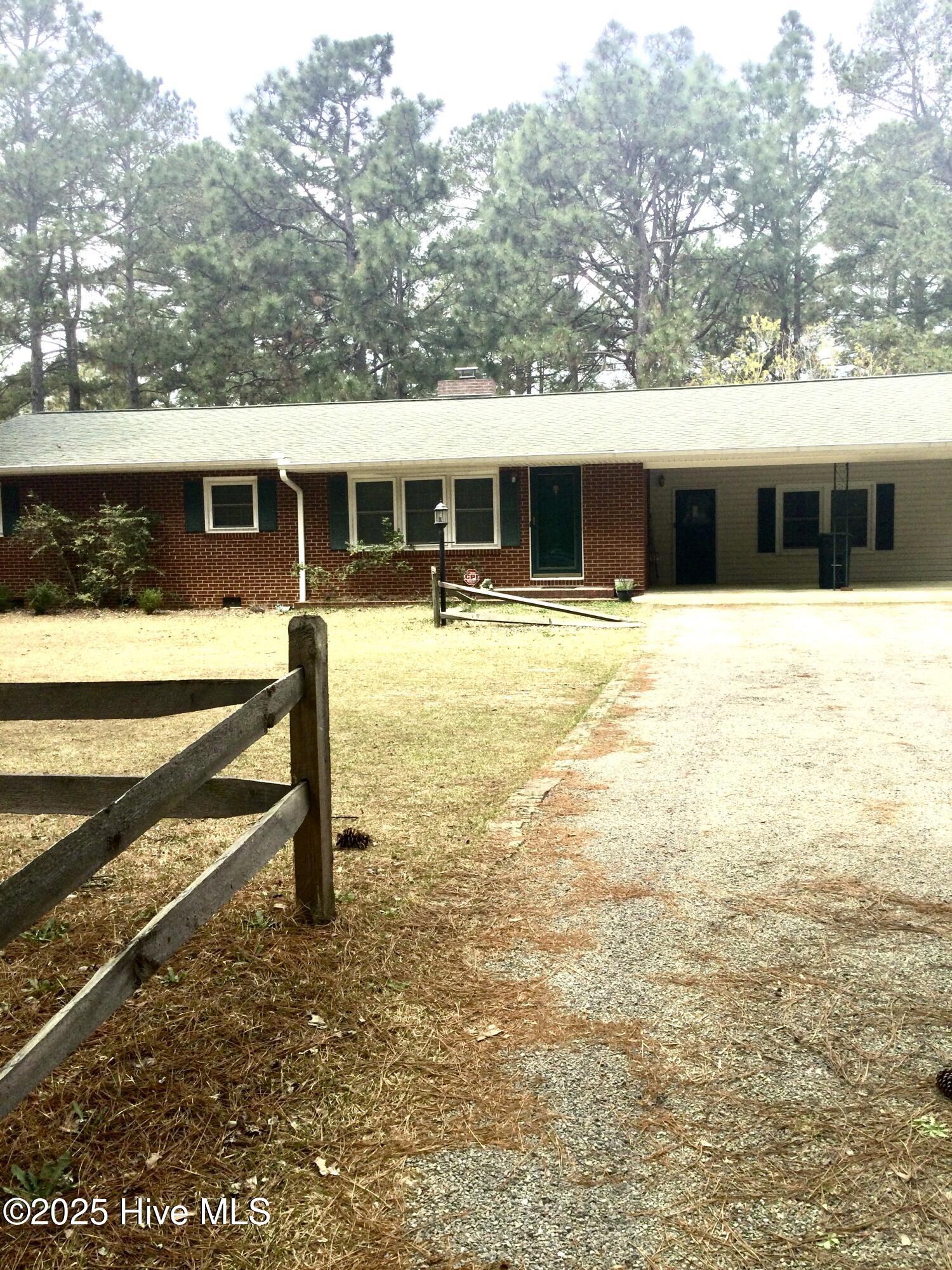 410 N Currant Street