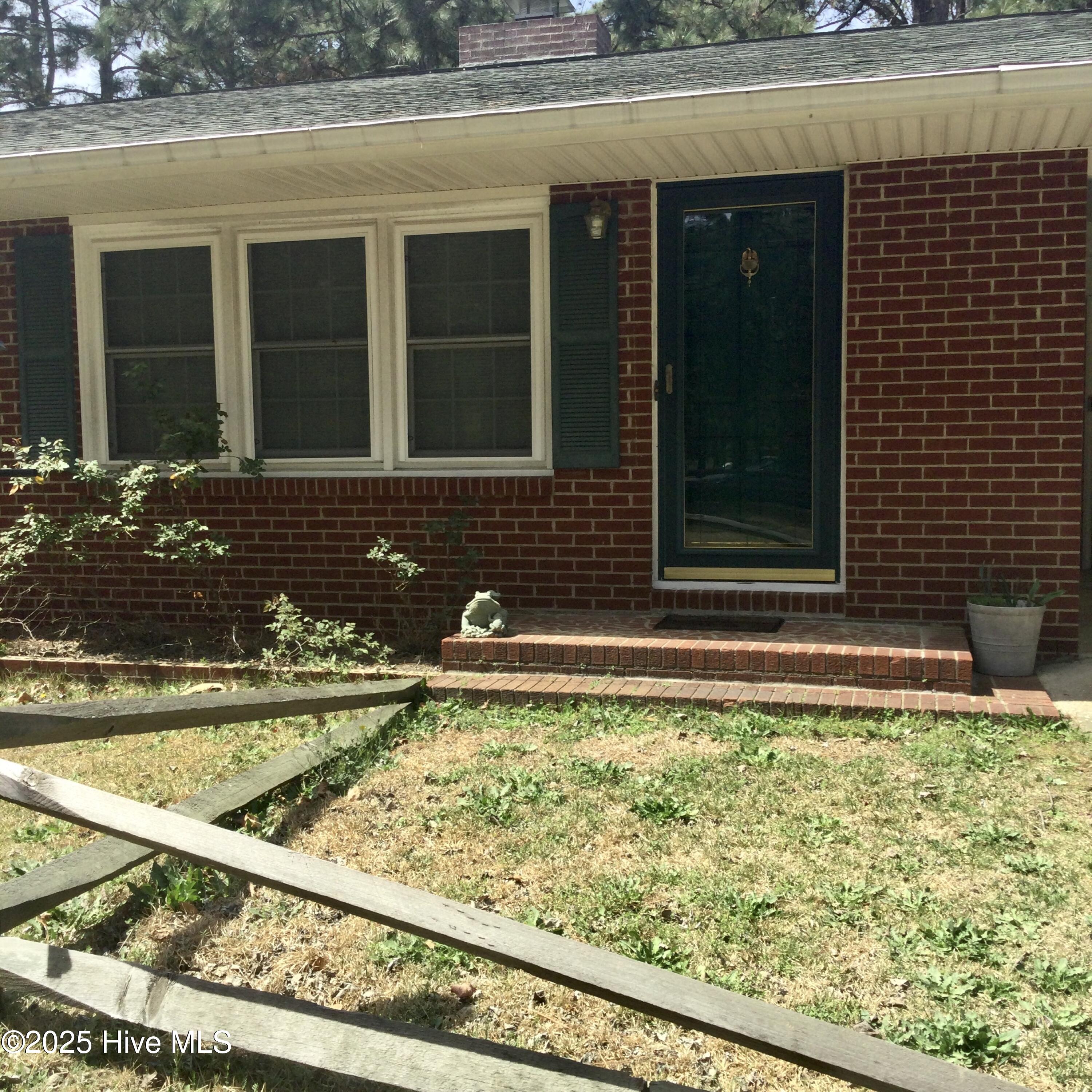 410 N Currant Street