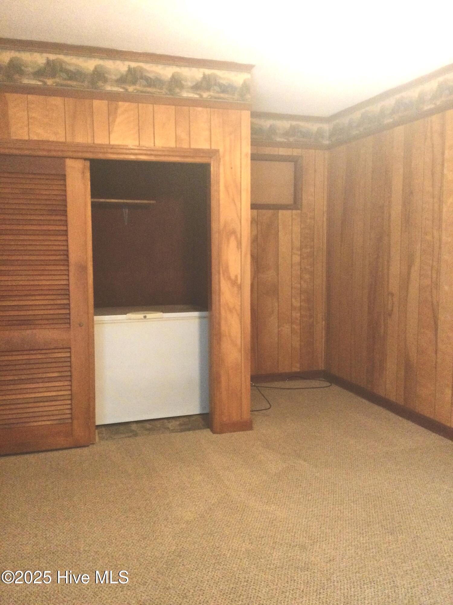 410 N Currant Street