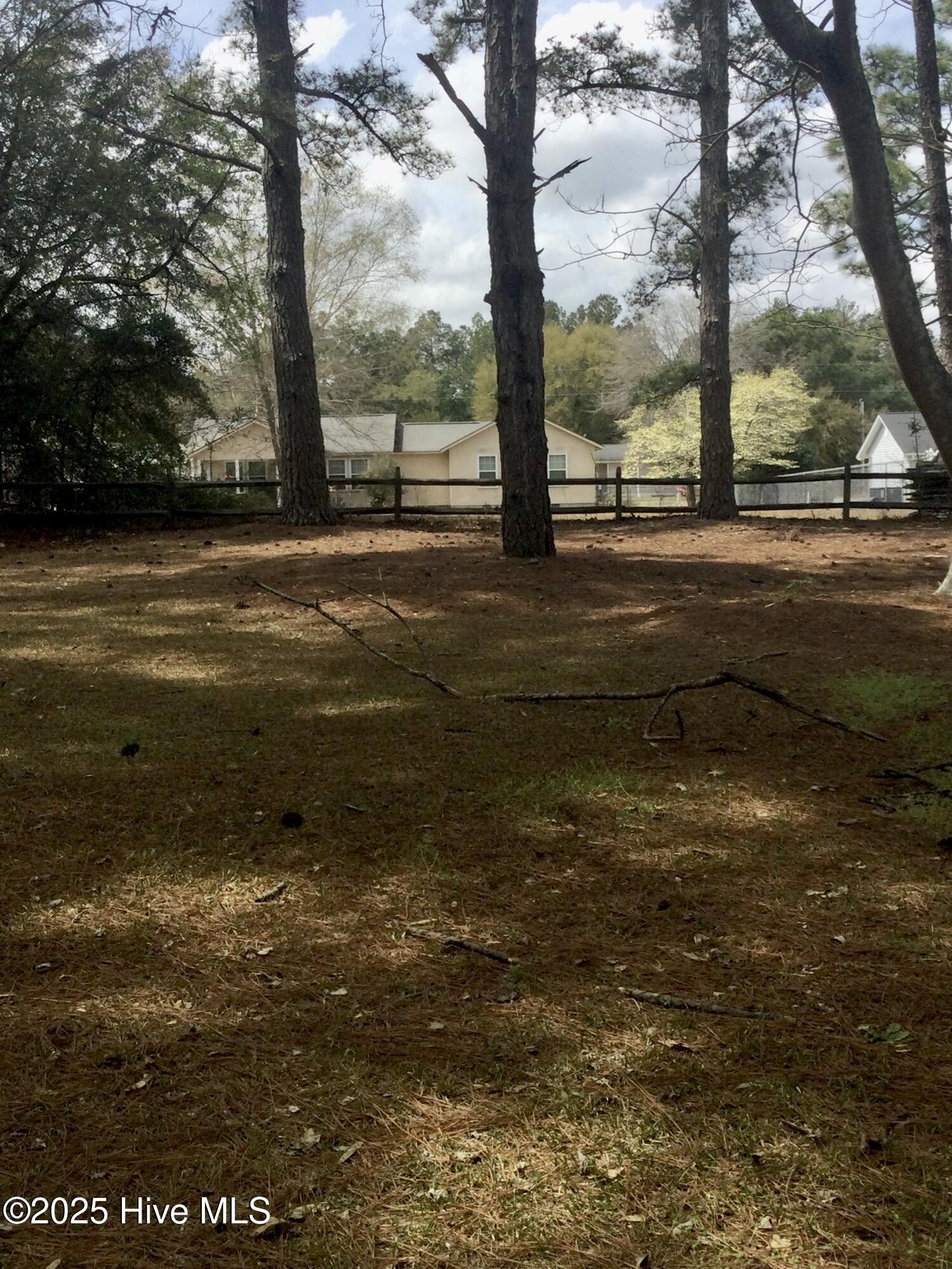 410 N Currant Street