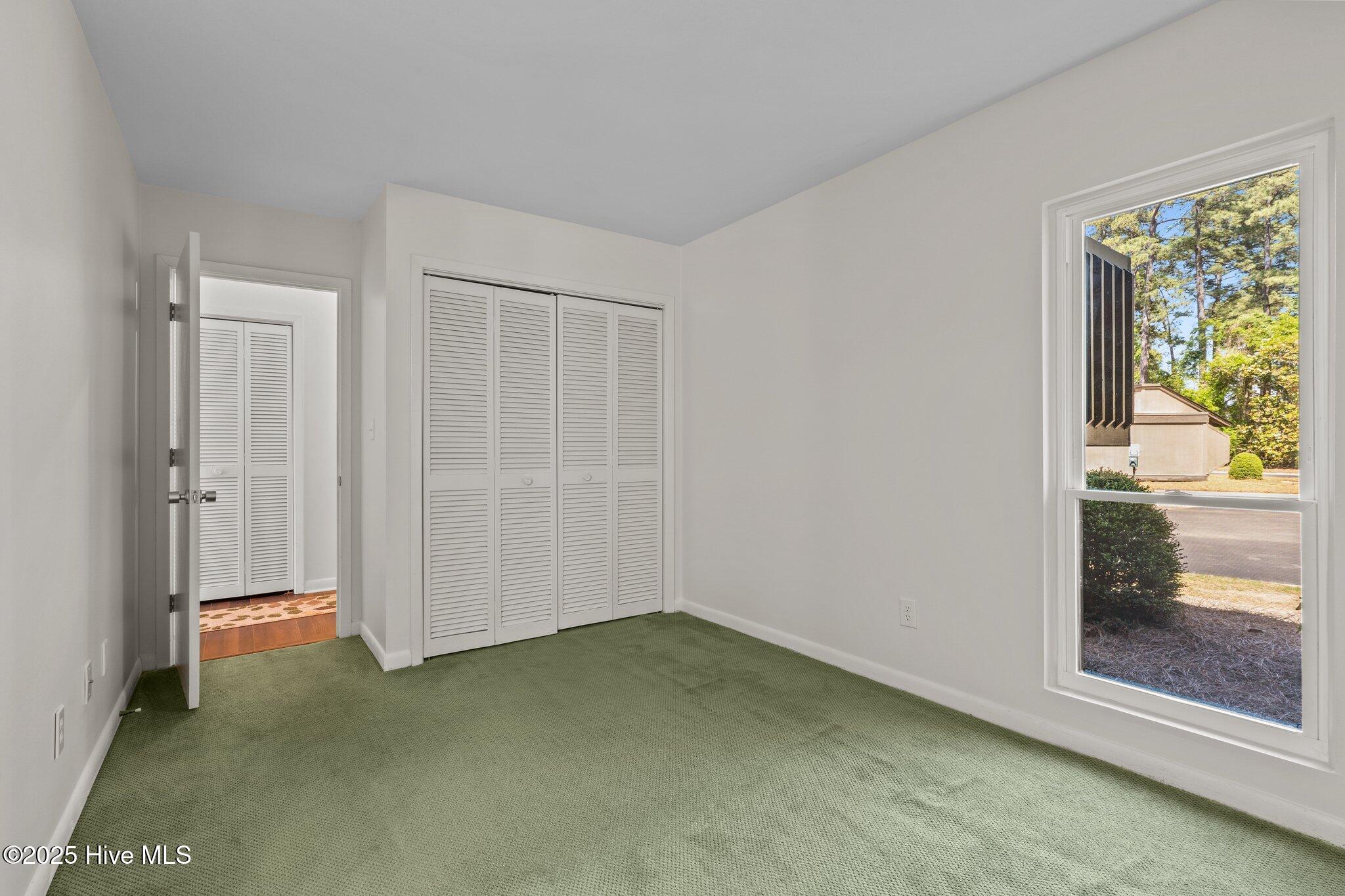 10 Pine Tree Road, 108