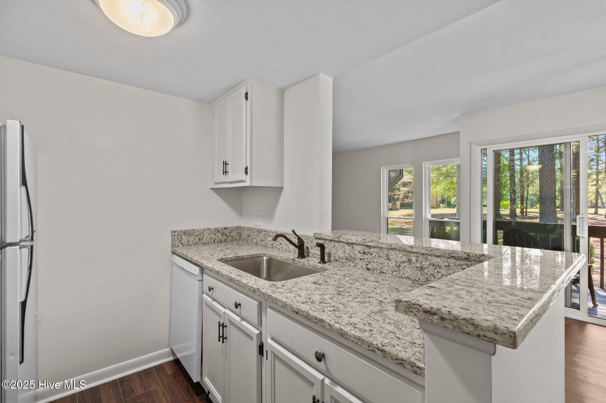 10 Pine Tree Road, 108