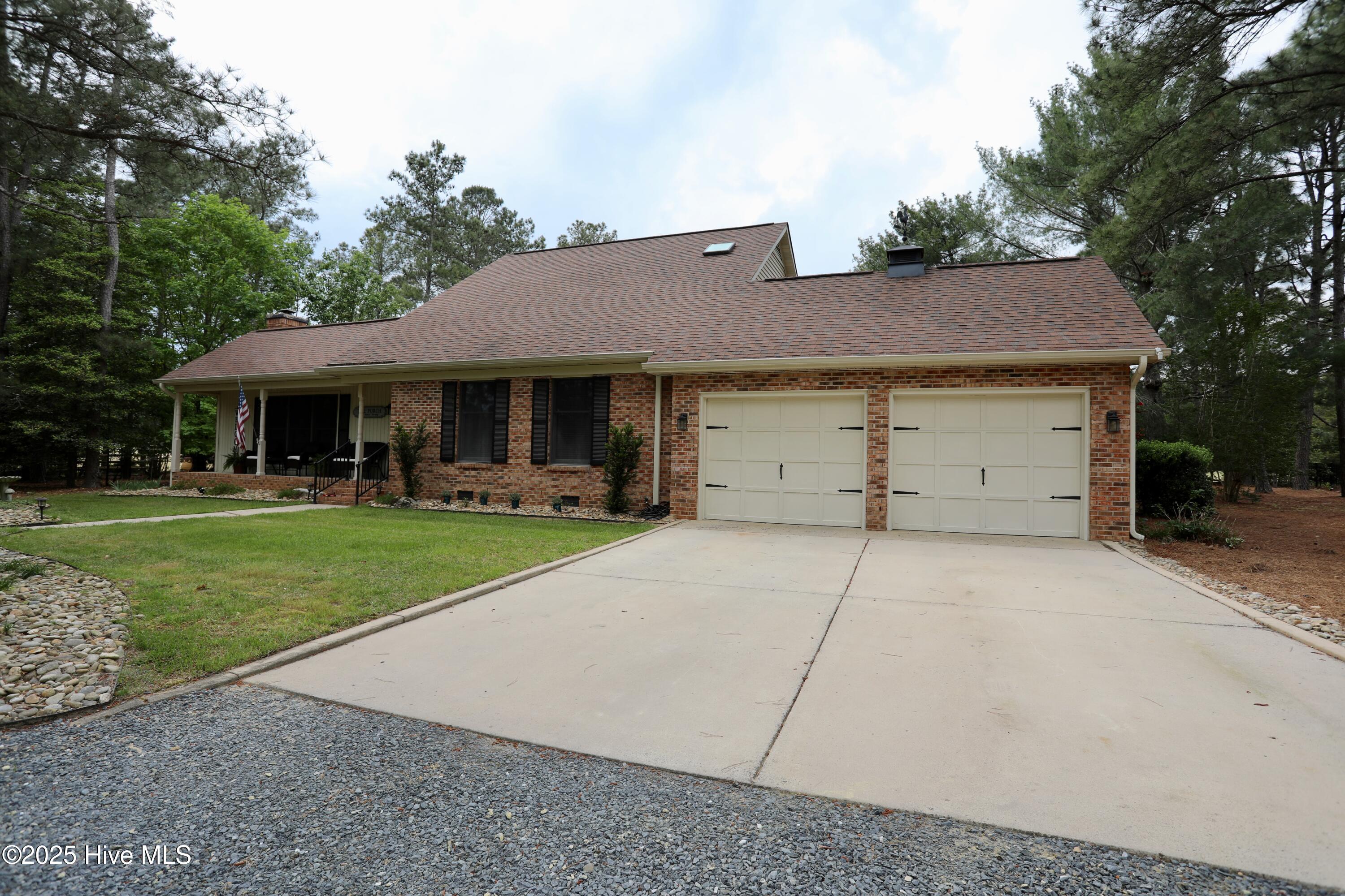 17 Cardinal Drive