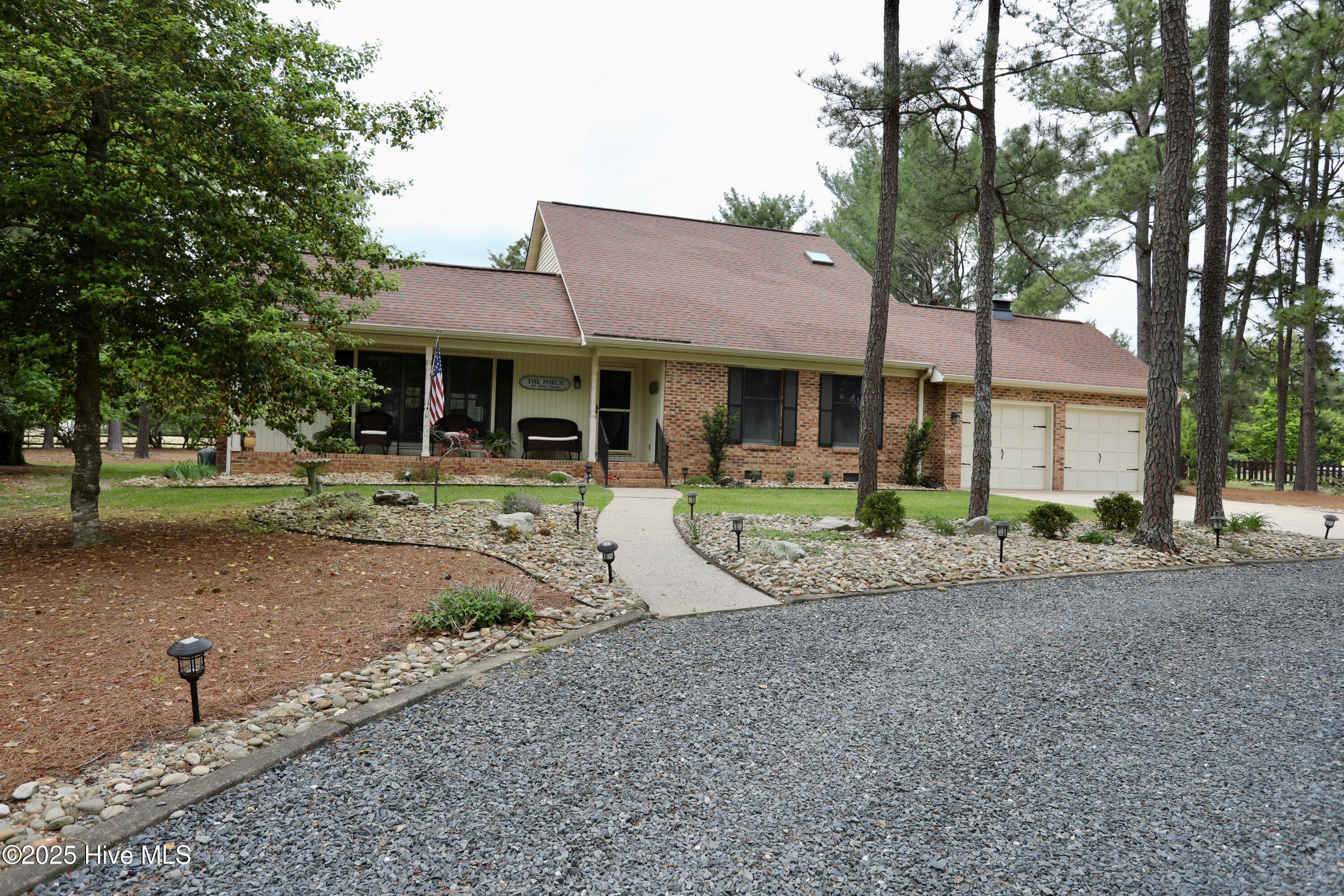 17 Cardinal Drive