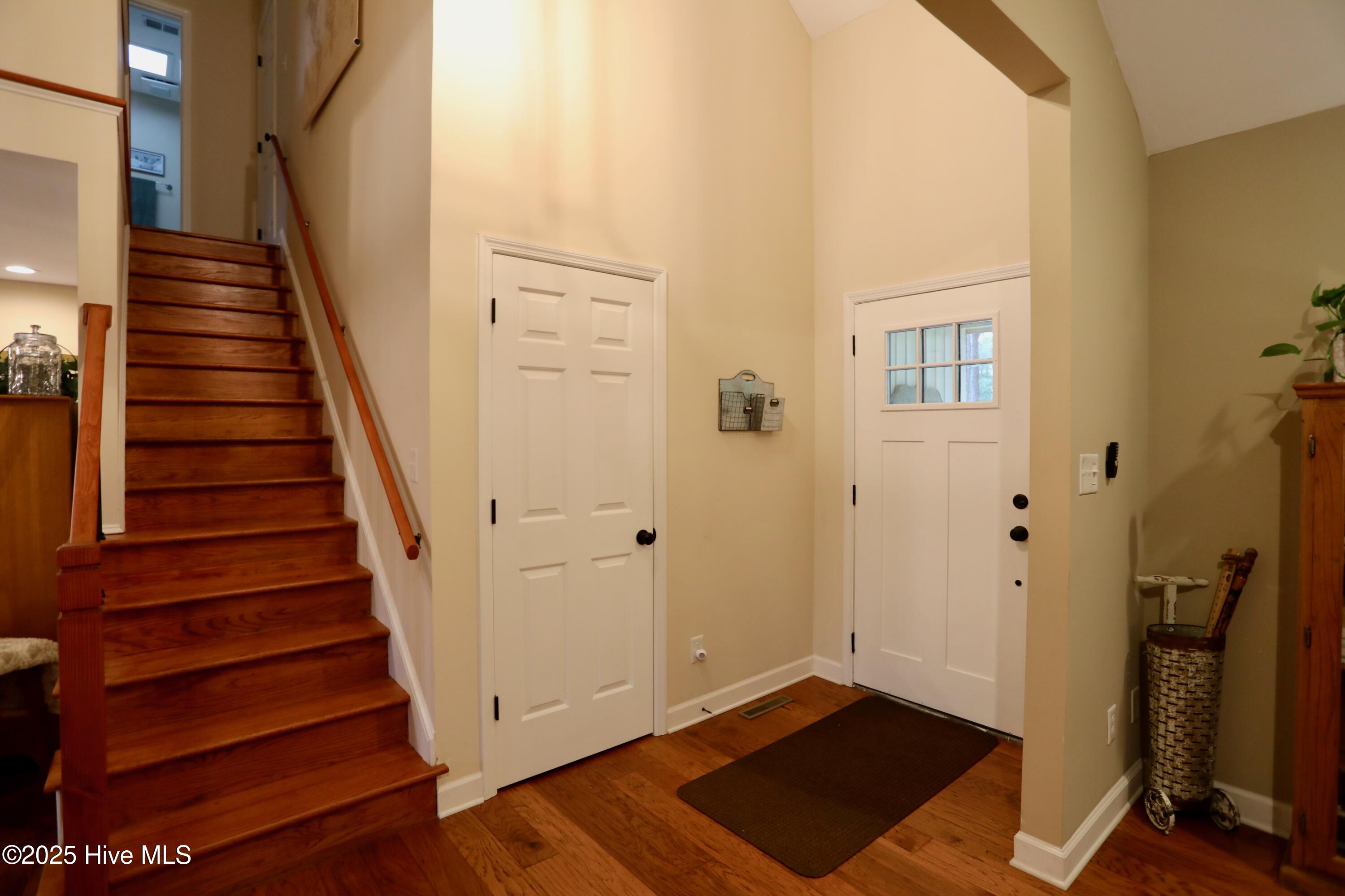 17 Cardinal Drive