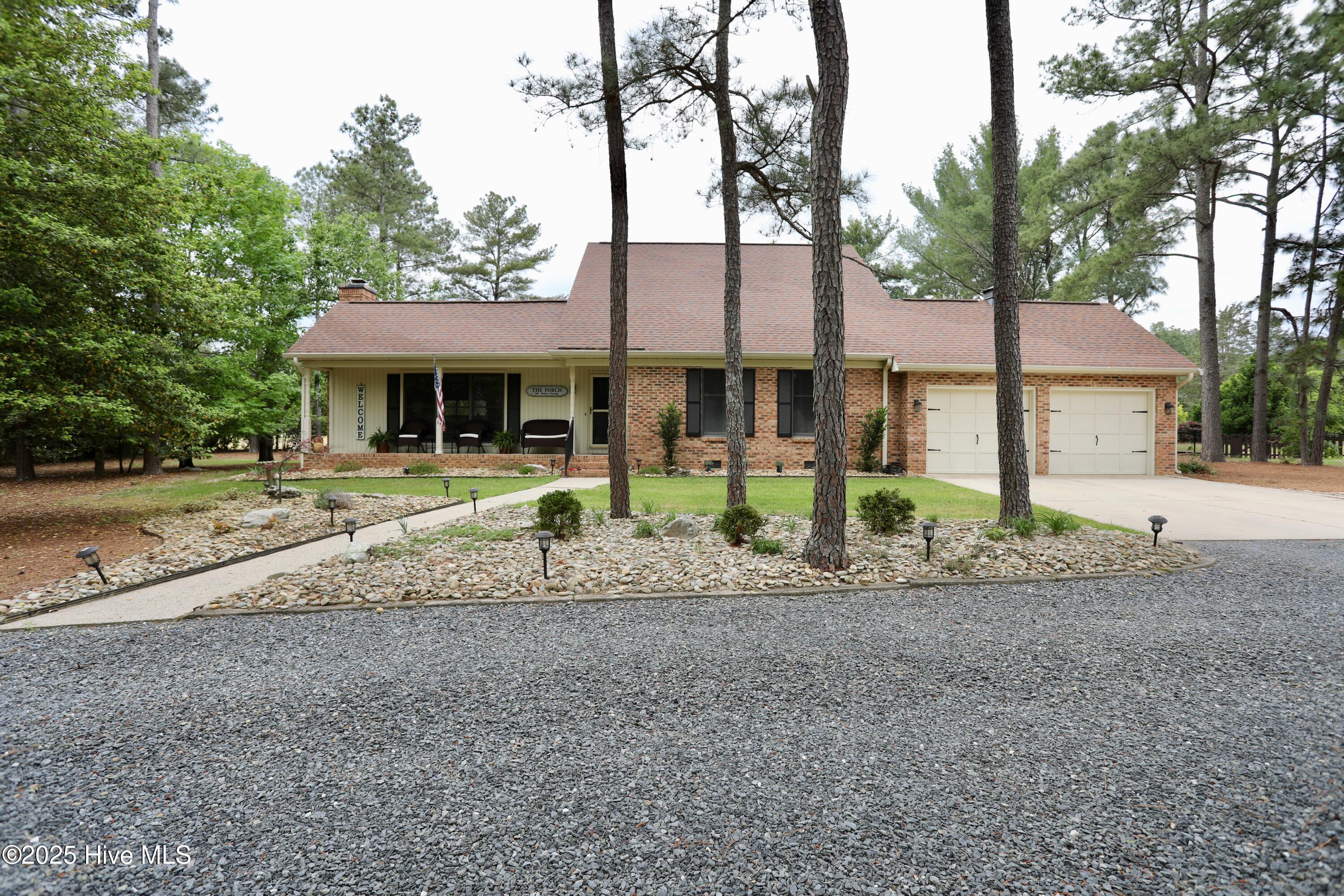 17 Cardinal Drive